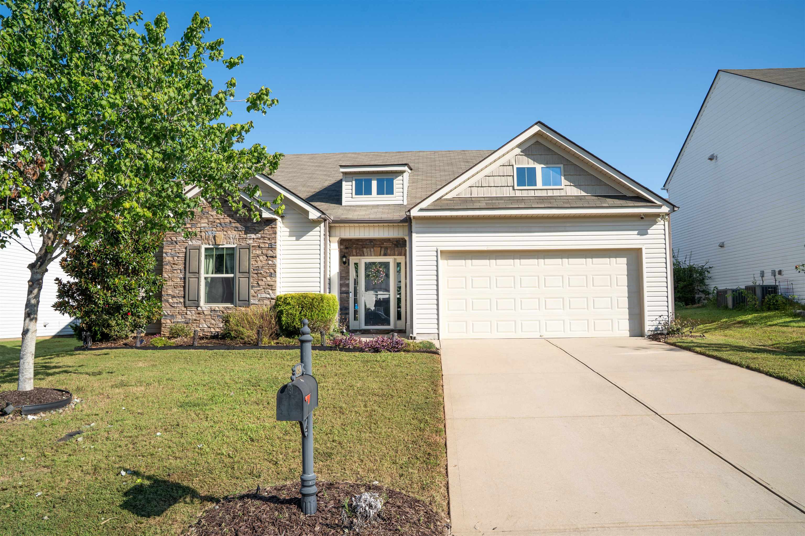 Wolfbend Rd, Reidville, SC 29375