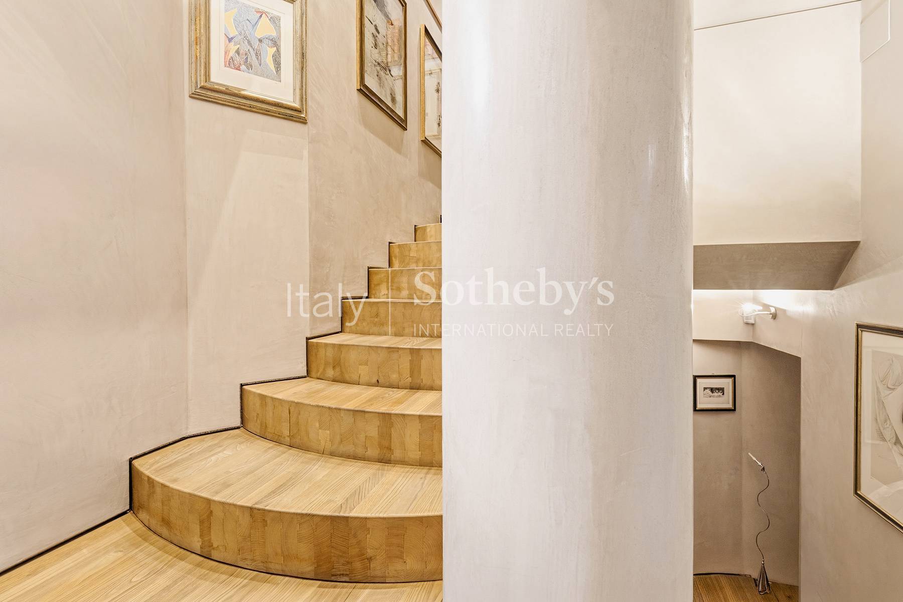  Prestigious Penthouse in a Historic Palazzo in the Heart of Verona - 物件實景
