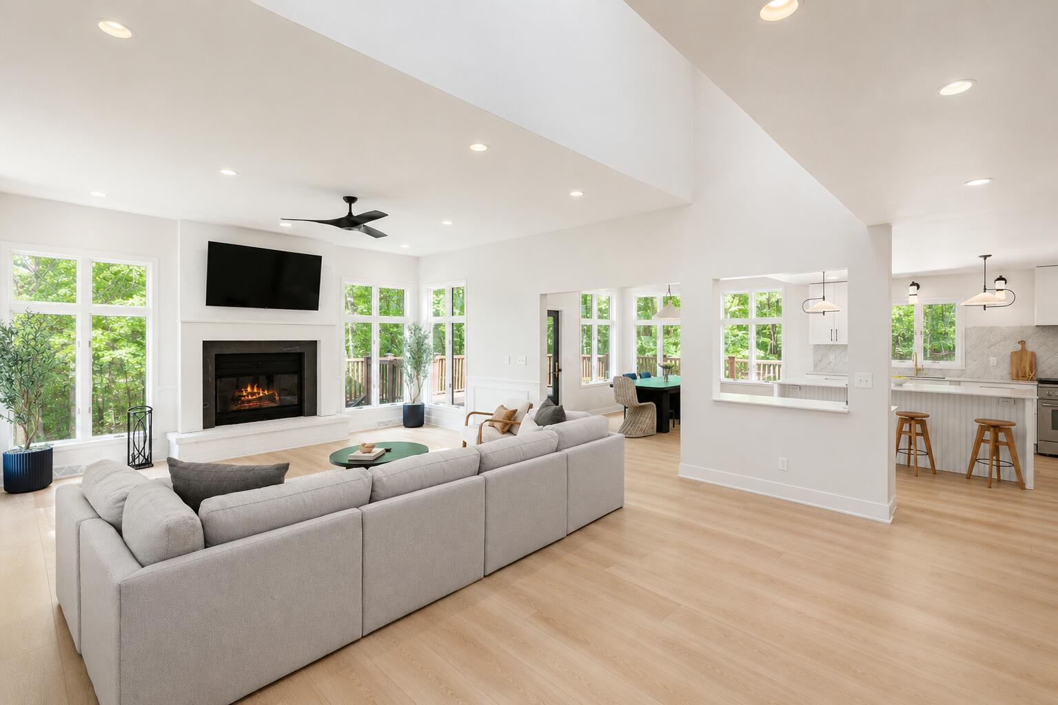 Plymouth, Wisconsin, 53073, United States, 6 Bedrooms Bedrooms, ,5 BathroomsBathrooms,Residential,For Sale,2048184