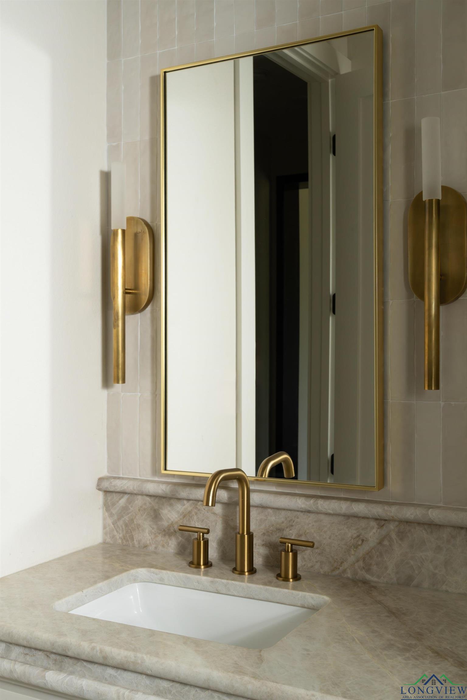 Tatum, Texas, 75691, United States, 4 Bedrooms Bedrooms, ,3 BathroomsBathrooms,Residential,For Sale,1993478