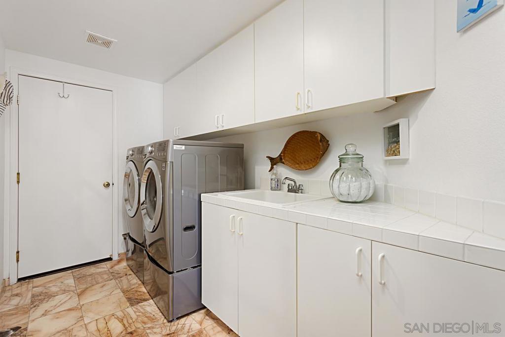 Oceanside, California, 92056, United States, 4 Bedrooms Bedrooms, ,3 BathroomsBathrooms,Residential,For Sale,1908038