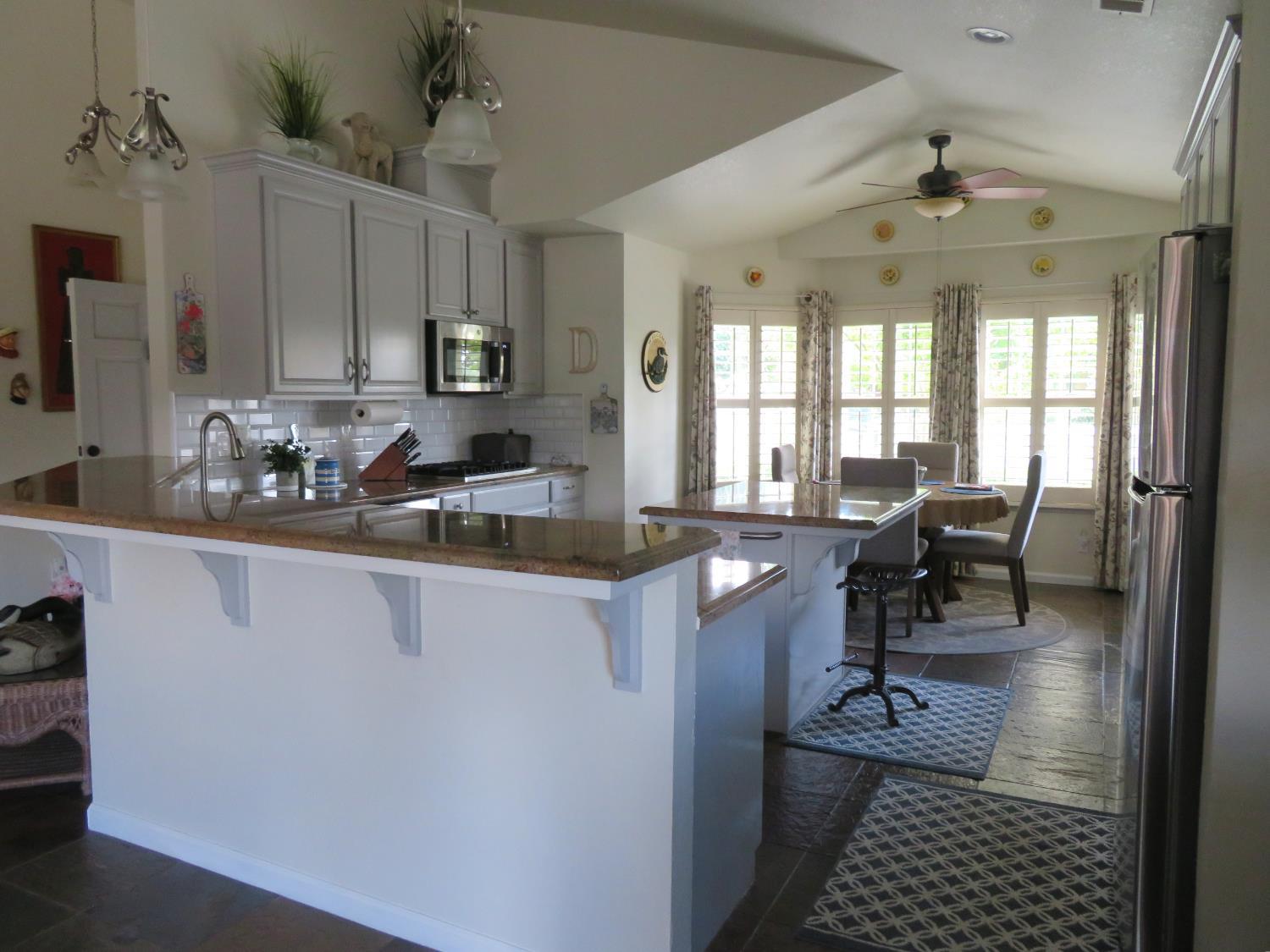 Oakdale, California, 95361, United States, 3 Bedrooms Bedrooms, ,2 BathroomsBathrooms,Residential,For Sale,1942703