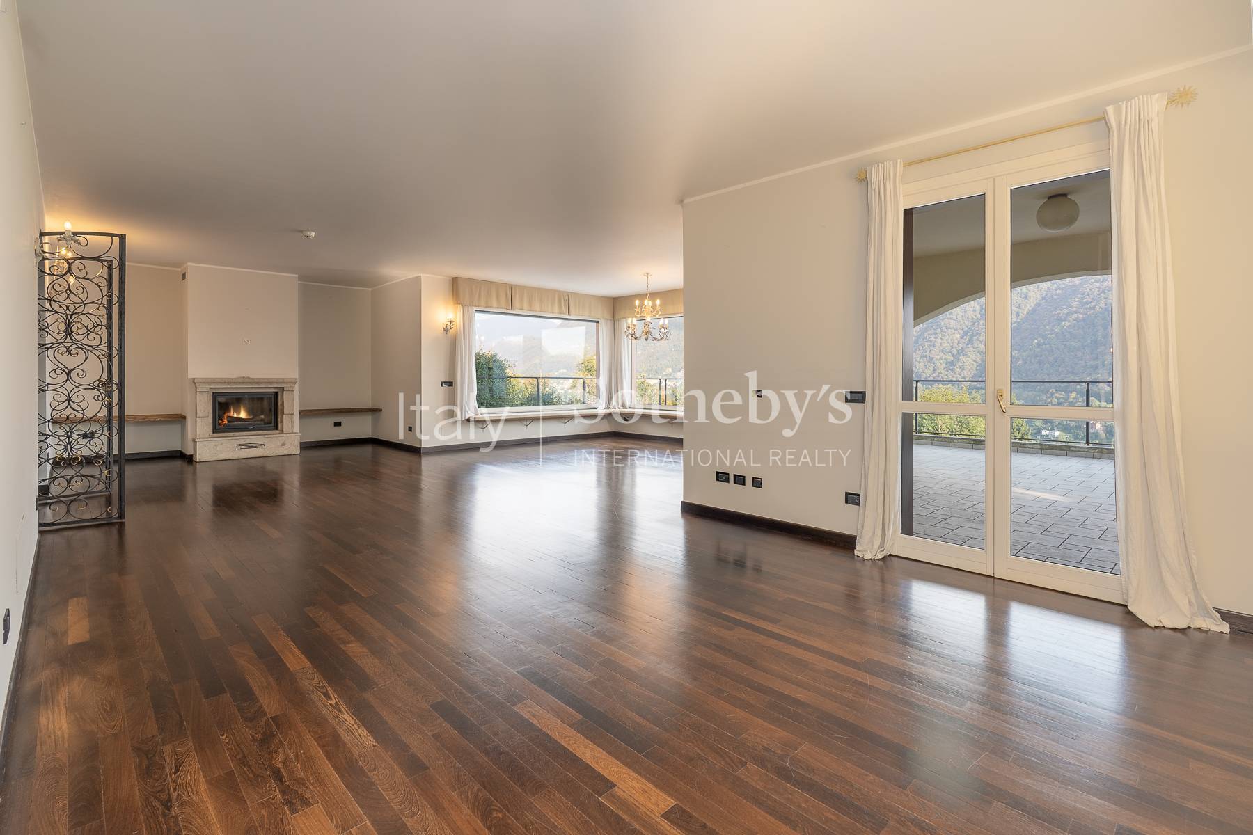  Prestigious modern villa with lake view - 物件實景