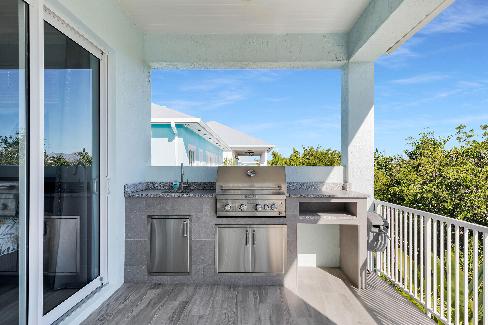 MARATHON, Florida, 33050, United States, 4 Bedrooms Bedrooms, ,4 BathroomsBathrooms,Residential,For Sale,1994527