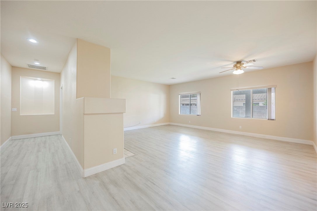 Henderson, Nevada, 89015, United States, 5 Bedrooms Bedrooms, ,2 BathroomsBathrooms,Residential,For Sale,1976773