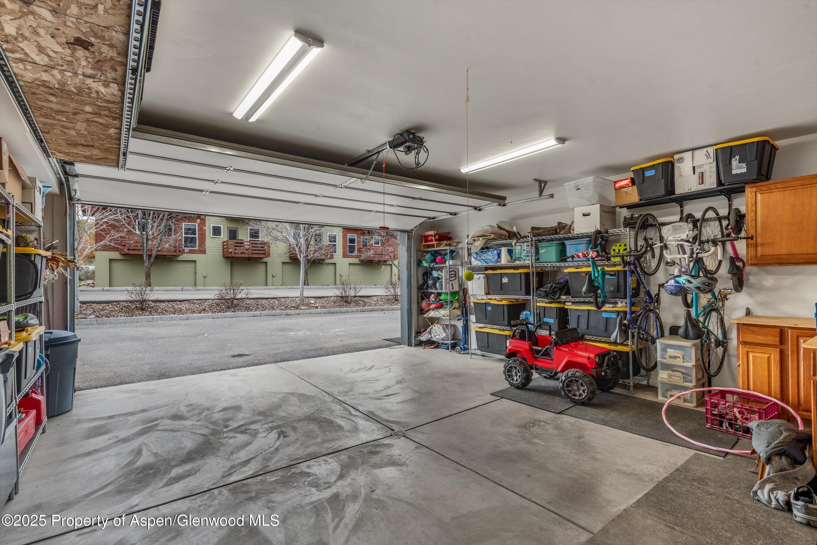 Carbondale, Colorado, 81623, United States, 3 Bedrooms Bedrooms, ,3 BathroomsBathrooms,Residential,For Sale,1989152