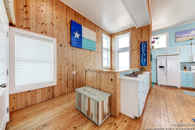 Port Aransas, Texas, 78373, United States, 4 Bedrooms Bedrooms, ,4 BathroomsBathrooms,Residential,For Sale,1839202