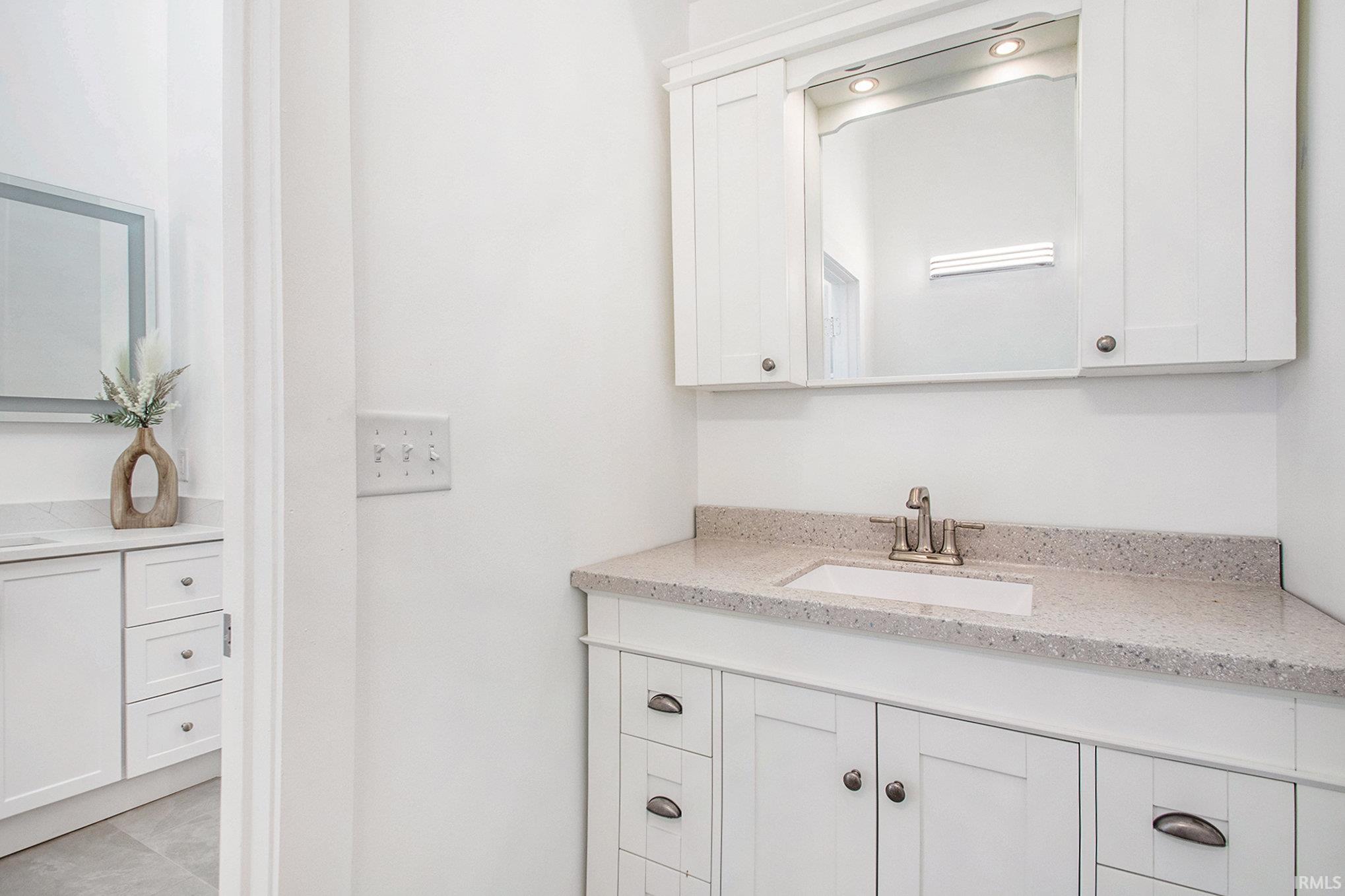 Osceola, Indiana, 46561, United States, 4 Bedrooms Bedrooms, ,3 BathroomsBathrooms,Residential,For Sale,1983997