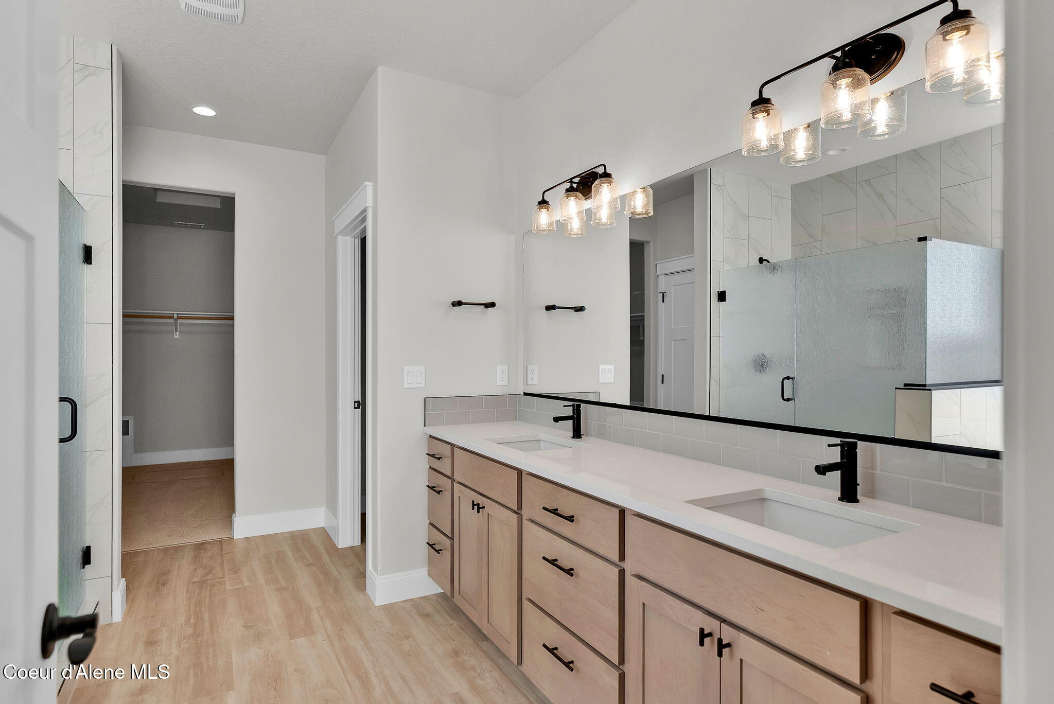 Rathdrum, Idaho, 83858, United States, 3 Bedrooms Bedrooms, ,1 BathroomBathrooms,Residential,For Sale,1999079