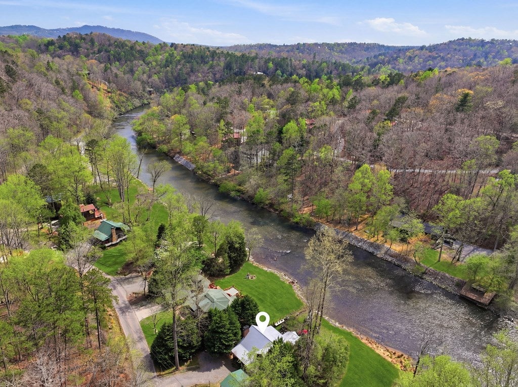 Ellijay, Georgia, 30540, United States, 3 Bedrooms Bedrooms, ,3 BathroomsBathrooms,Residential,For Sale,2034998