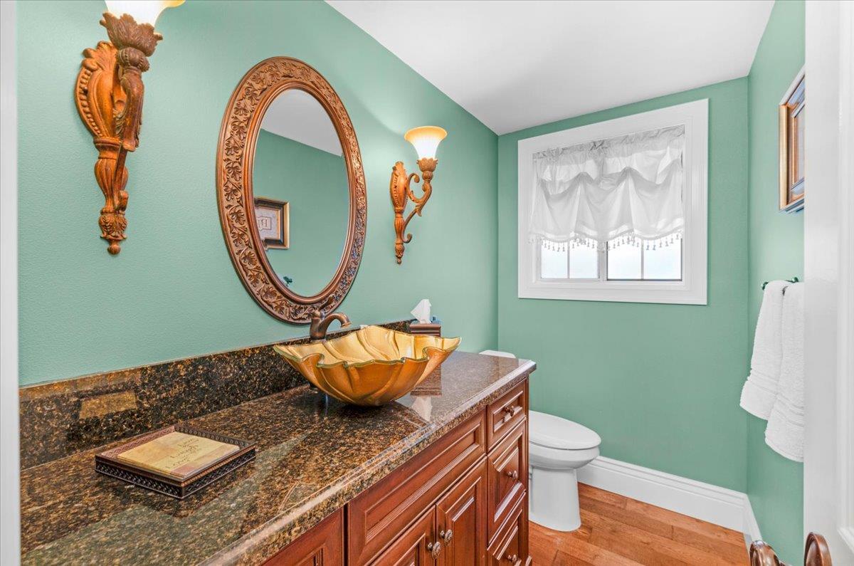 Visalia, California, 93277, United States, 4 Bedrooms Bedrooms, ,4 BathroomsBathrooms,Residential,For Sale,1973914