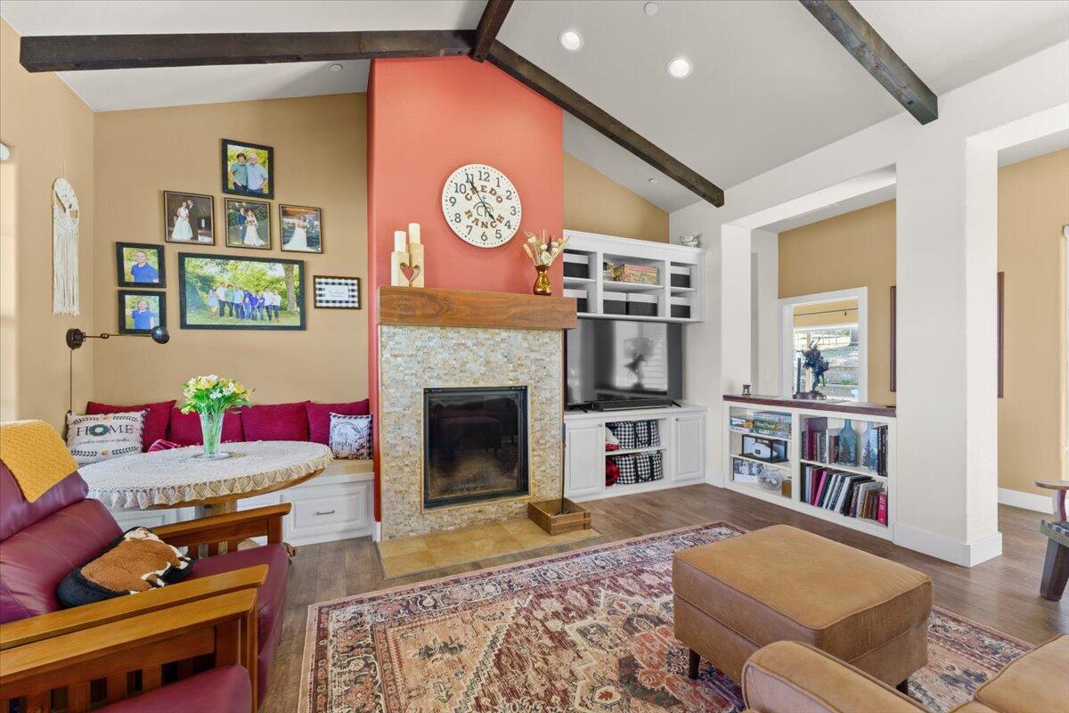Red Bluff, California, 96080, United States, 3 Bedrooms Bedrooms, ,2 BathroomsBathrooms,Residential,For Sale,1949814