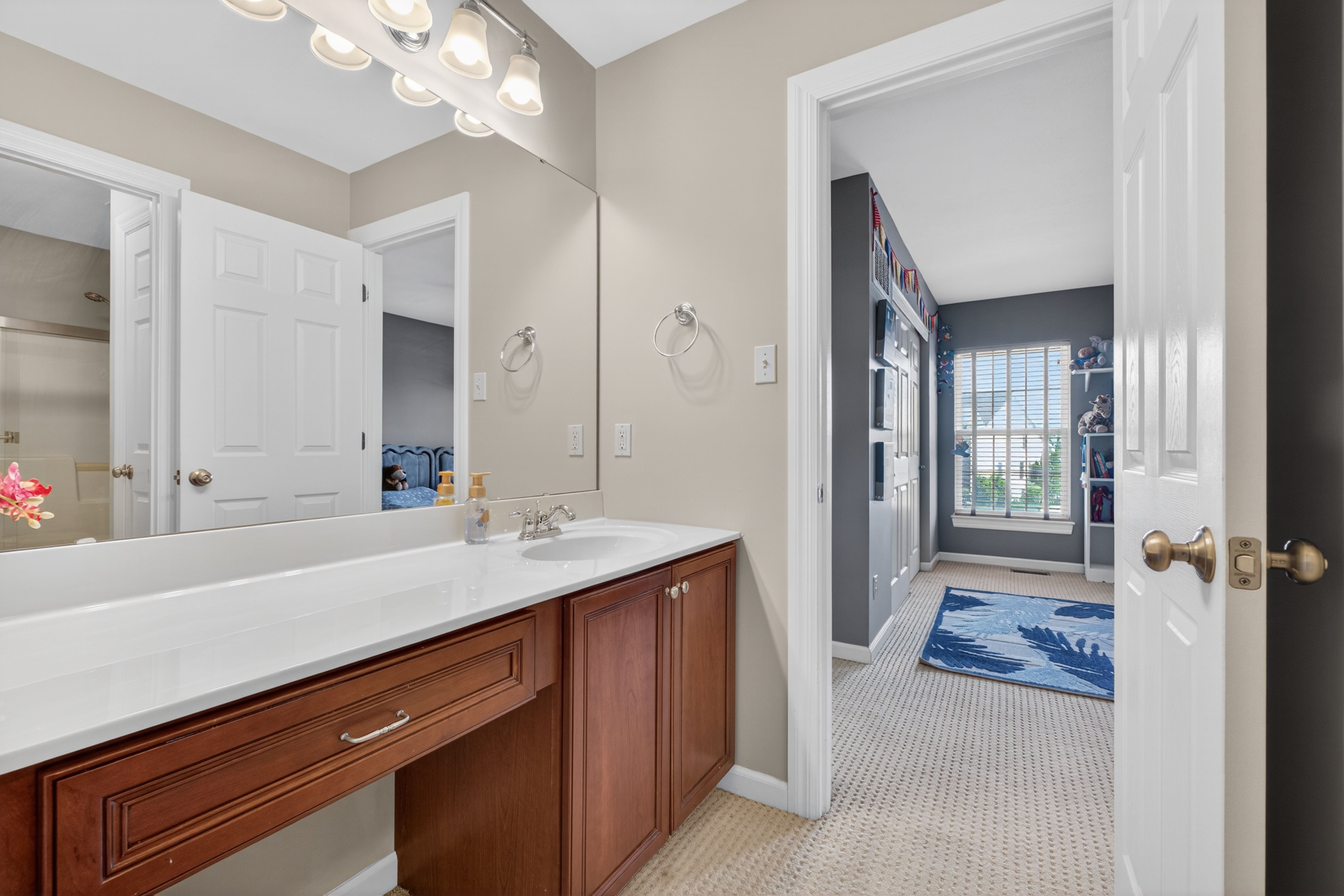  Charming Tapawingo Retreat with Golf Course Views and Modern Upgrades - 物件實景