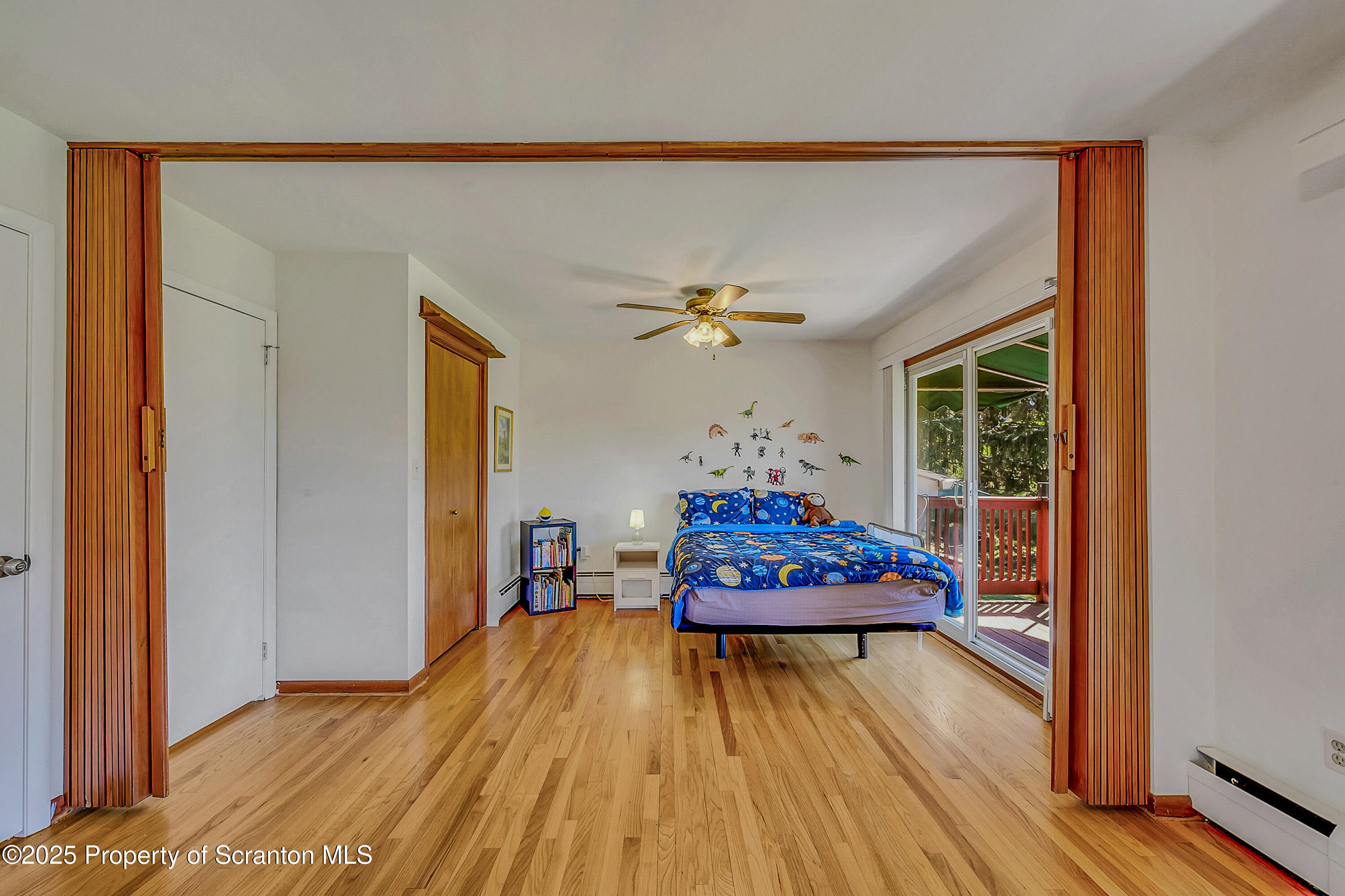 Clarks Summit, Pennsylvania, 18411, United States, 5 Bedrooms Bedrooms, ,4 BathroomsBathrooms,Residential,For Sale,1971485