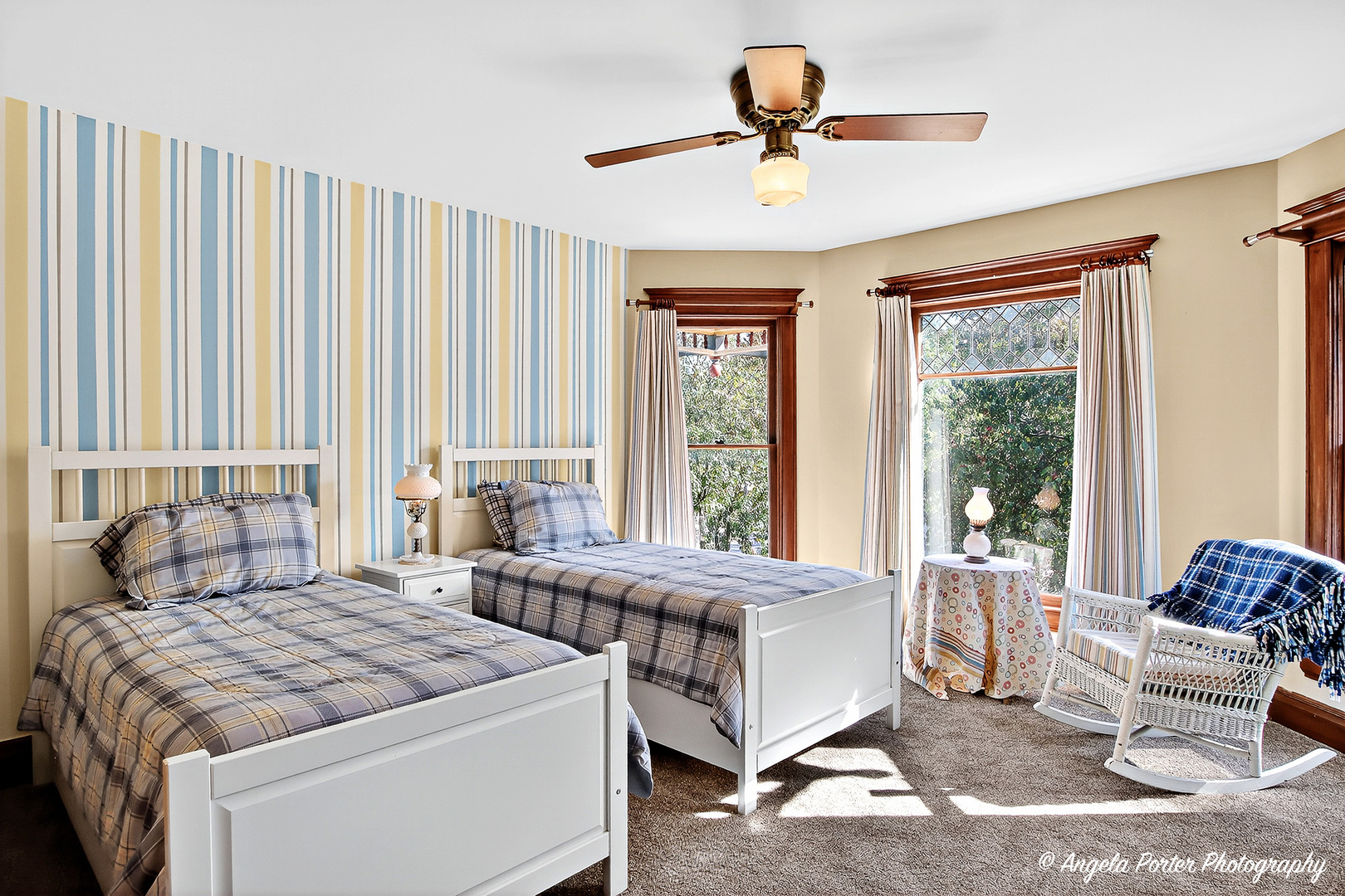 Crystal Lake, Illinois, 60014, United States, 4 Bedrooms Bedrooms, ,2 BathroomsBathrooms,Residential,For Sale,1982746