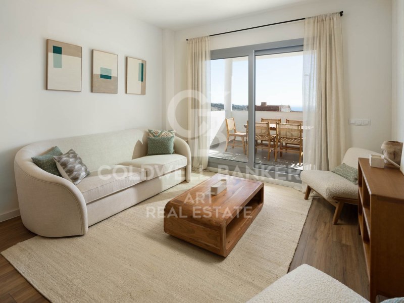 Estepona, Andalusia, ES, 4 Bedrooms Bedrooms, ,2 BathroomsBathrooms,Residential,For Sale,1827059