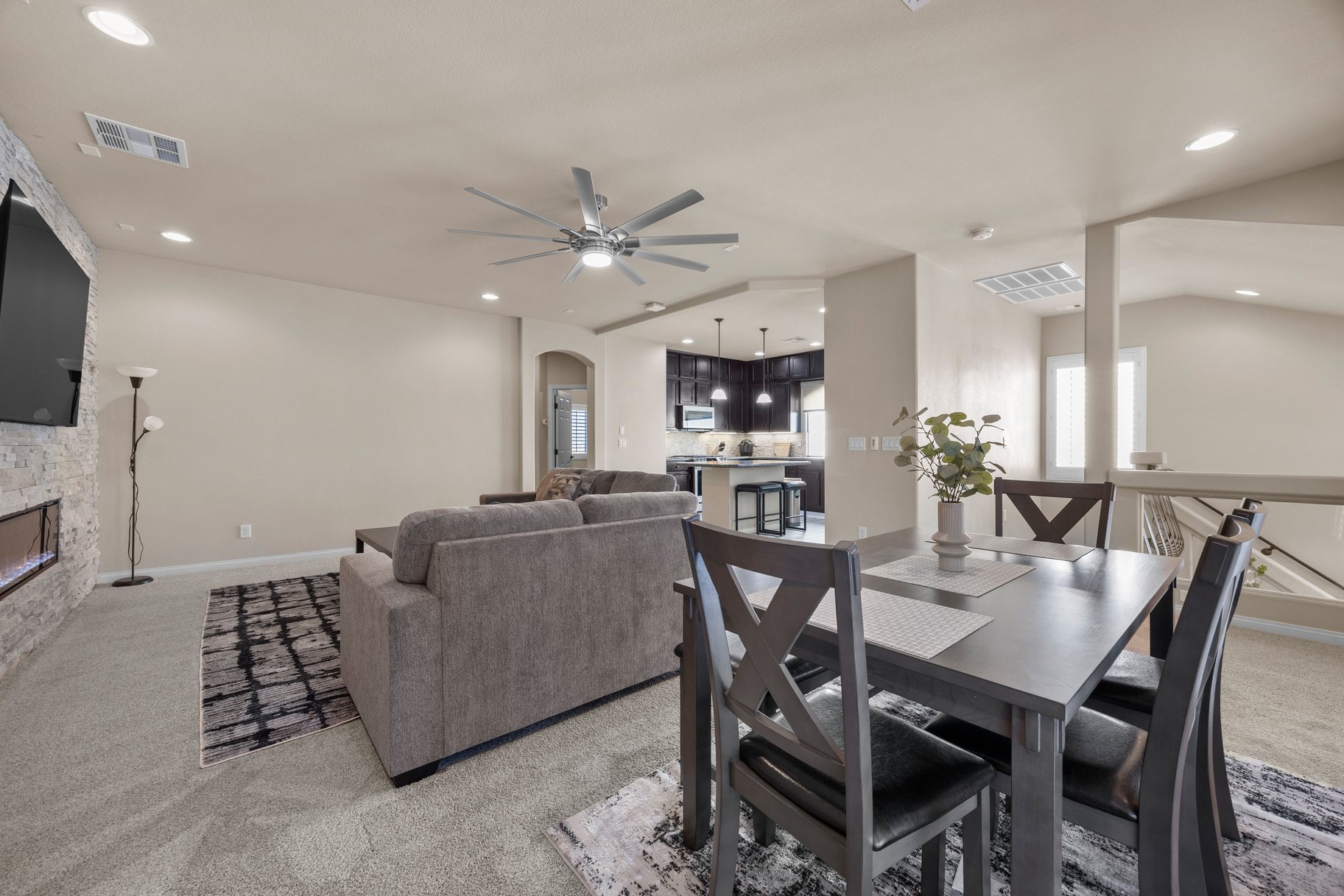  Poolside Living in the Heart of Southwest Las Vegas - 物件實景
