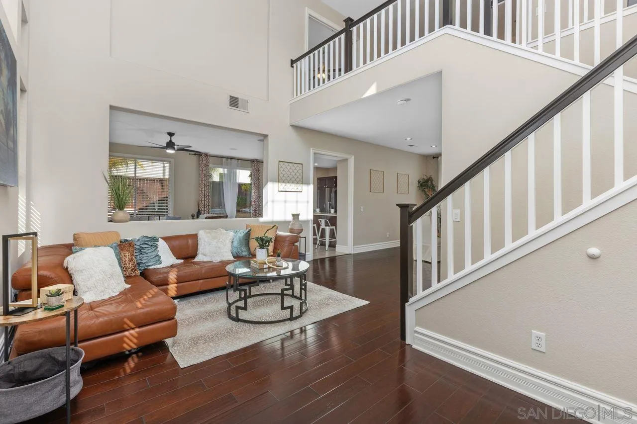 Escondido, California, 92026, United States, 3 Bedrooms Bedrooms, ,3 BathroomsBathrooms,Residential,For Sale,2003359