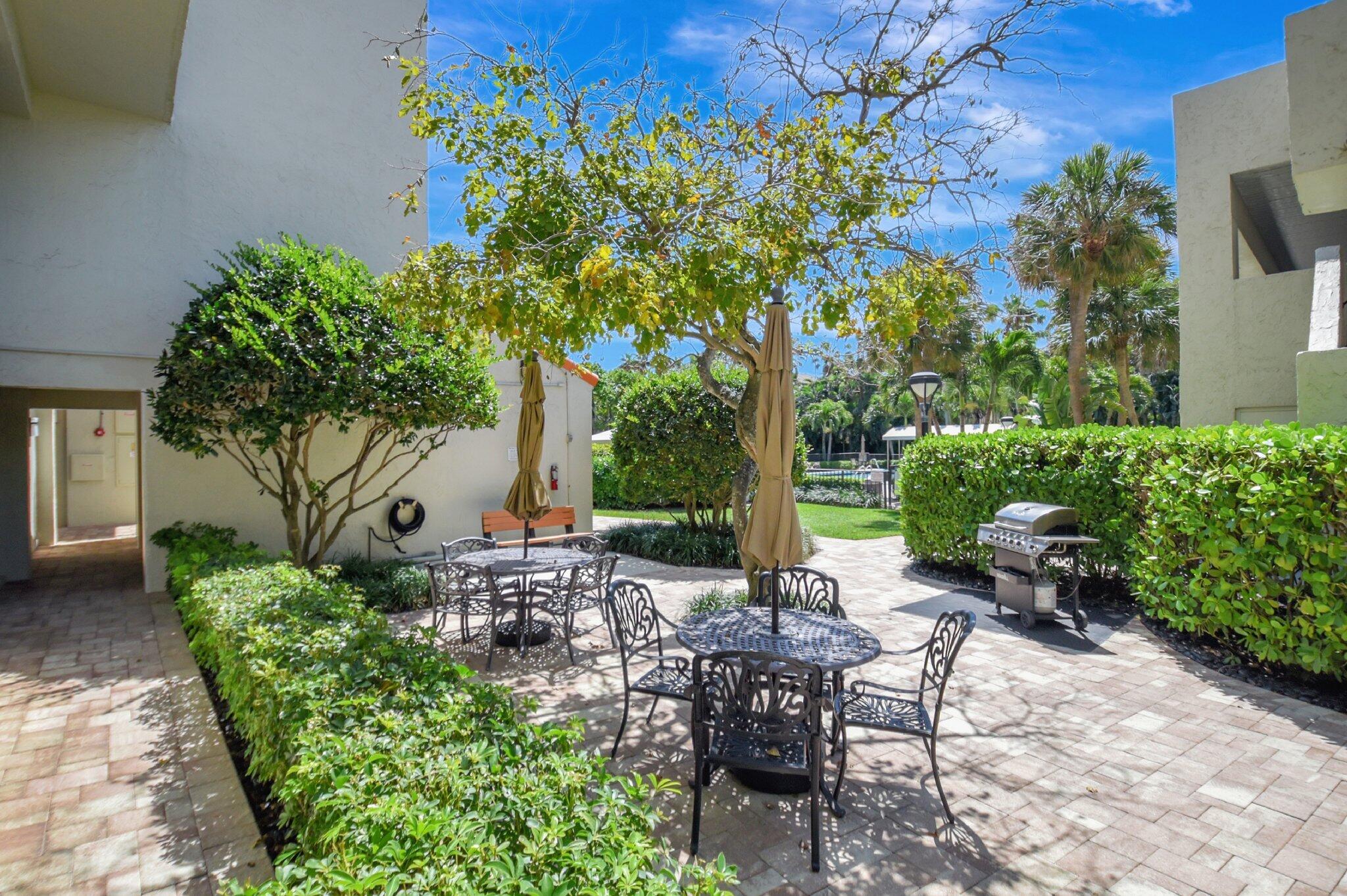 Highland Beach, Florida, 33487, United States, 2 Bedrooms Bedrooms, ,2 BathroomsBathrooms,Residential,For Sale,1746634