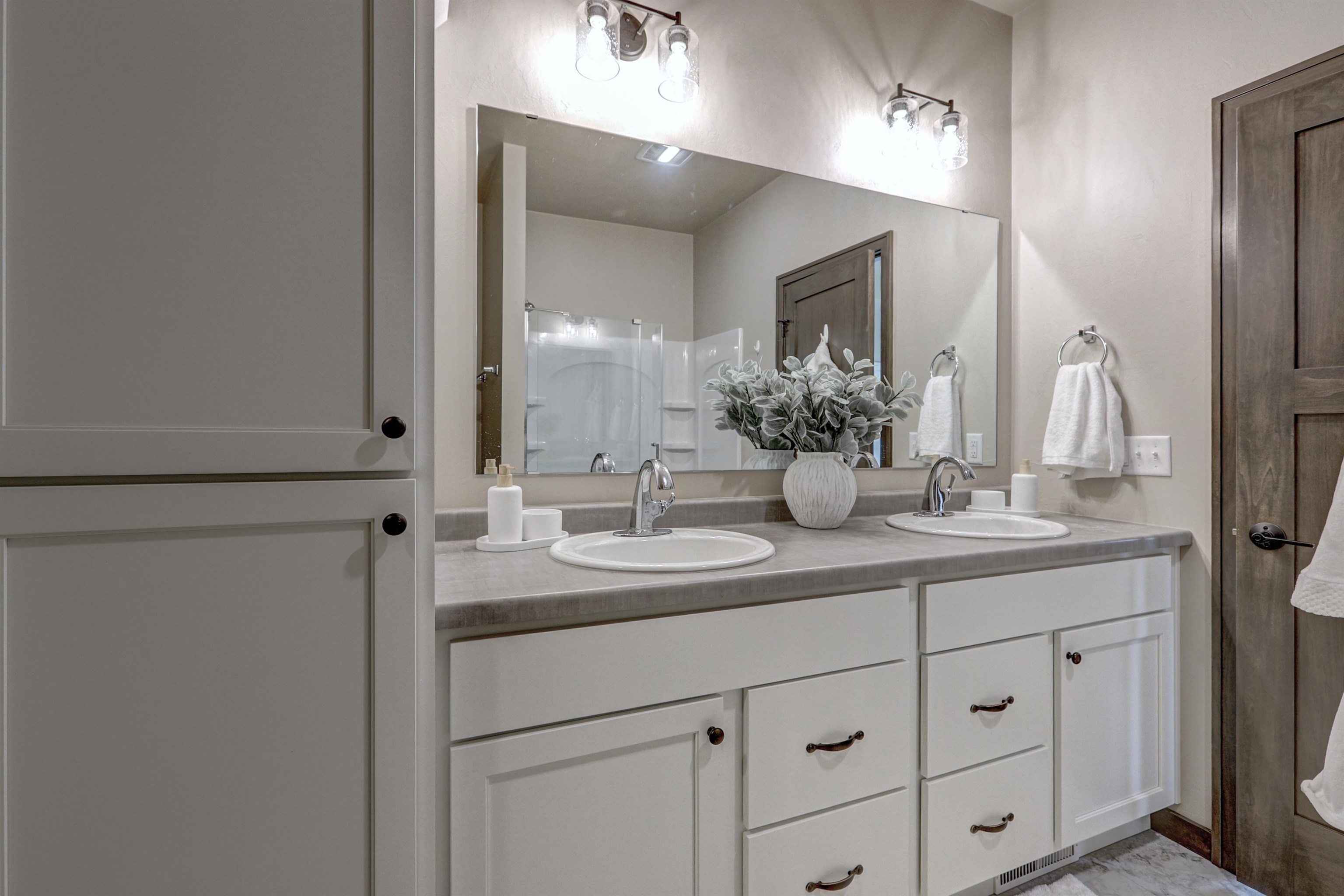 Sherwood, Wisconsin, 54169-2705, United States, 3 Bedrooms Bedrooms, ,3 BathroomsBathrooms,Residential,For Sale,1978161