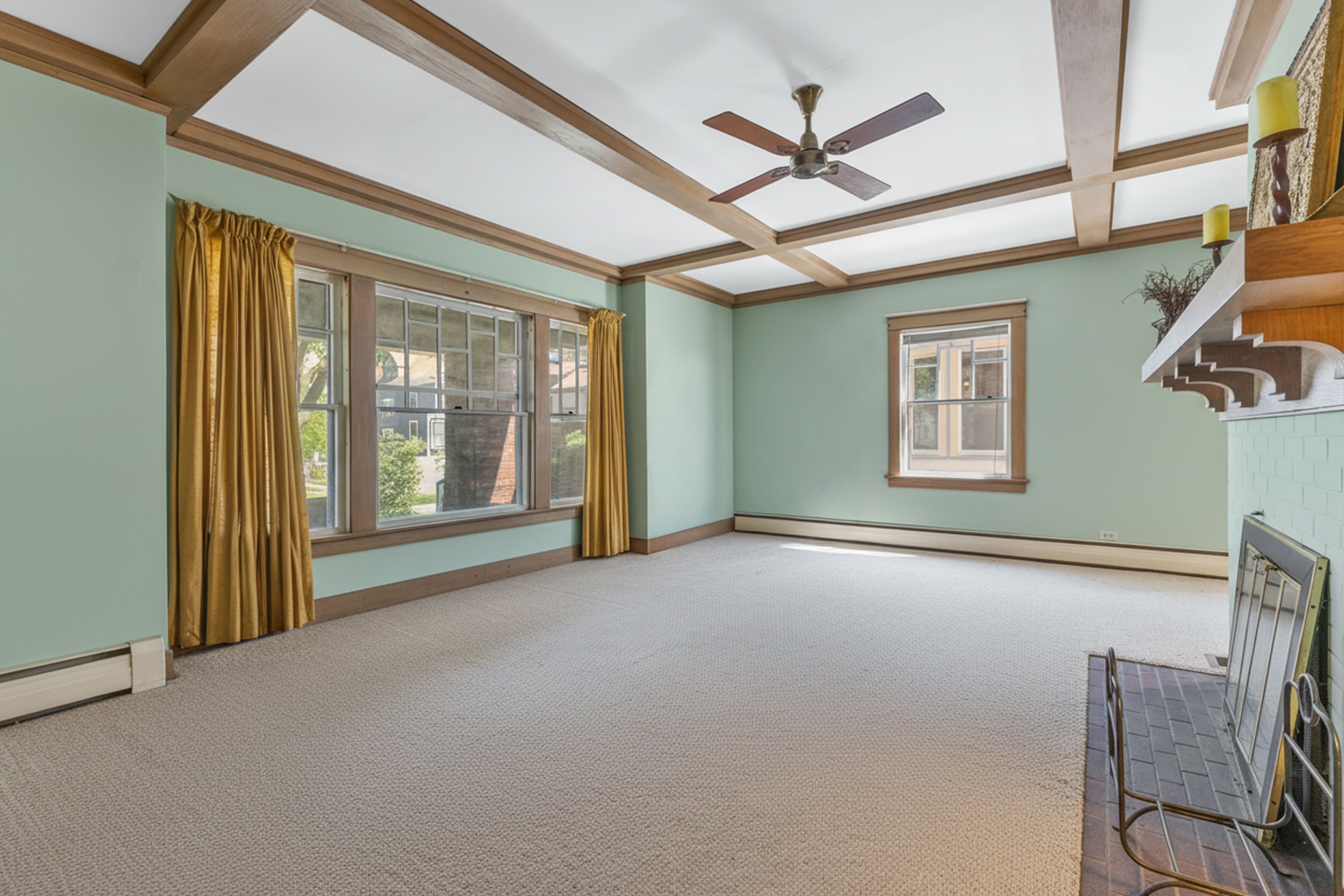  Rich Craftsmanship and Versatility in this Historic Residence - 物件實景