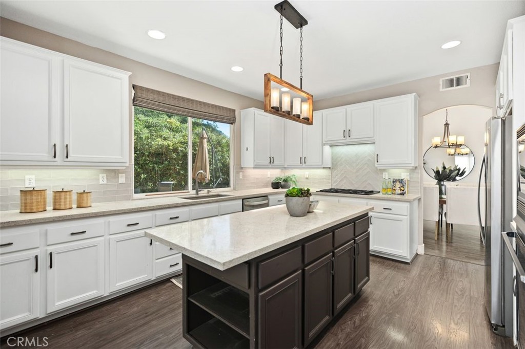 Rancho Santa Margarita, California, 92679, United States, 4 Bedrooms Bedrooms, ,3 BathroomsBathrooms,Residential,For Sale,1989734