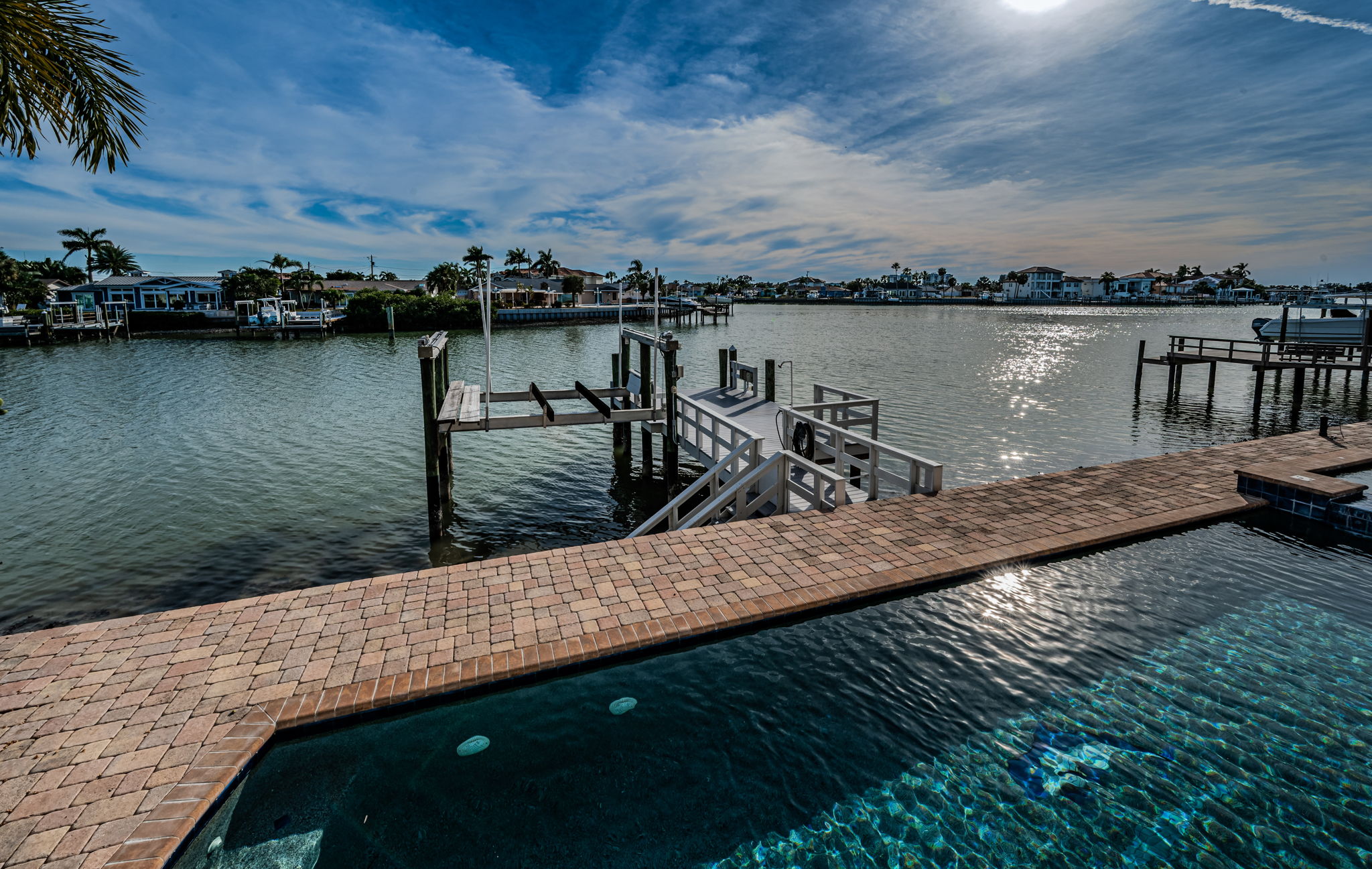 St Petersburg, Florida, 33707, United States, 4 Bedrooms Bedrooms, ,3 BathroomsBathrooms,Residential,For Sale,1992370