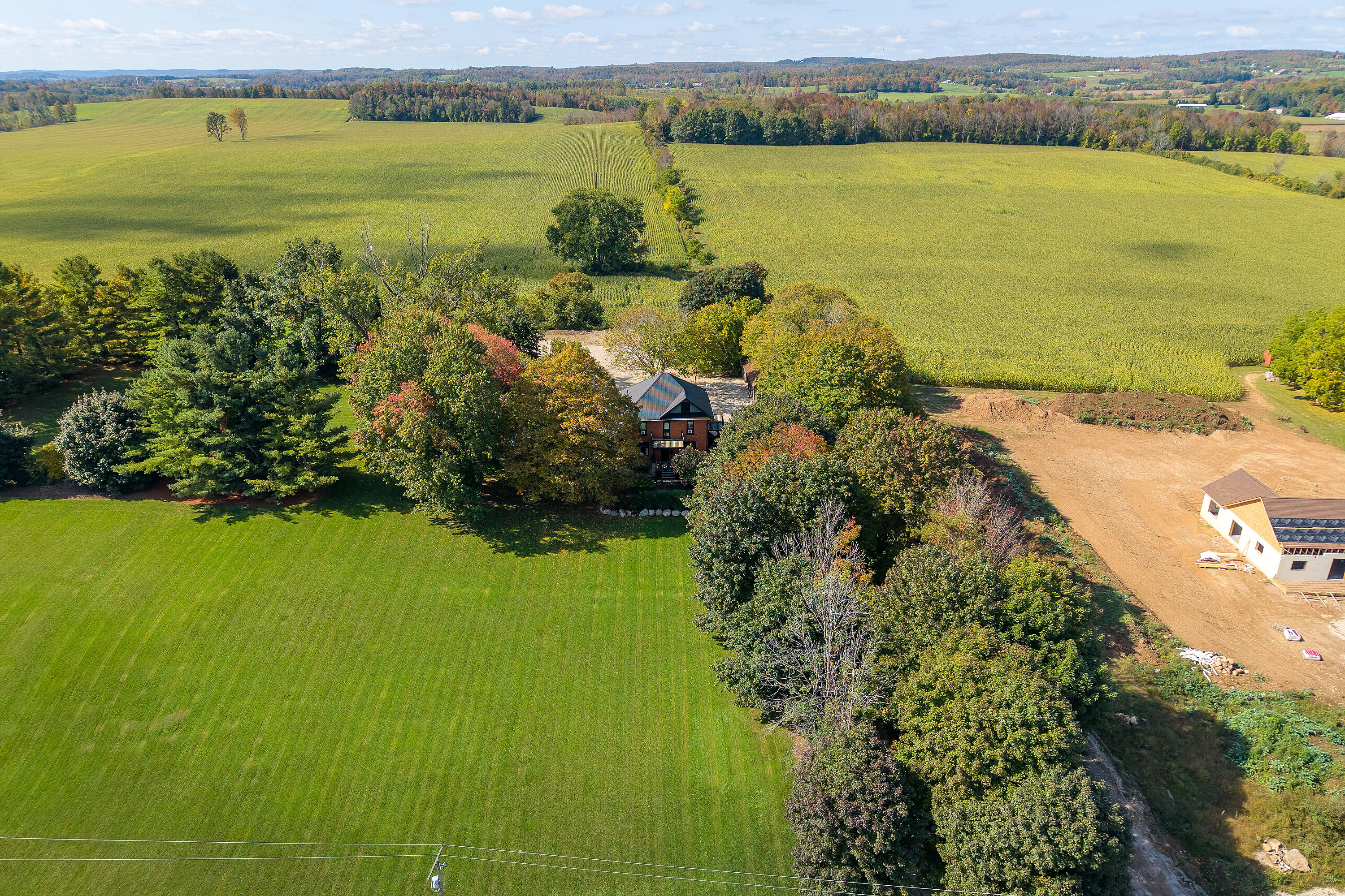  Charming Century Home - 物件實景
