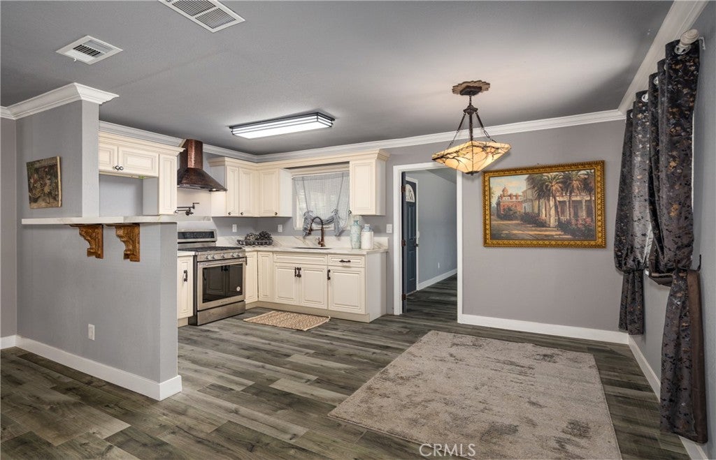 Redlands, California, 92374, United States, 5 Bedrooms Bedrooms, ,1 BathroomBathrooms,Residential,For Sale,2005223