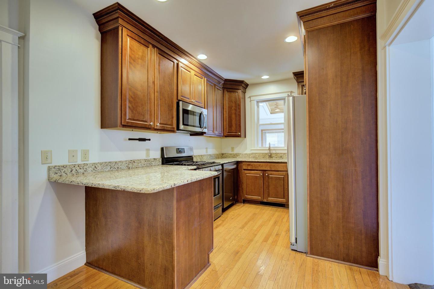 Conshohocken, Pennsylvania, 19428, United States, 4 Bedrooms Bedrooms, ,3 BathroomsBathrooms,Residential,For Sale,1950809