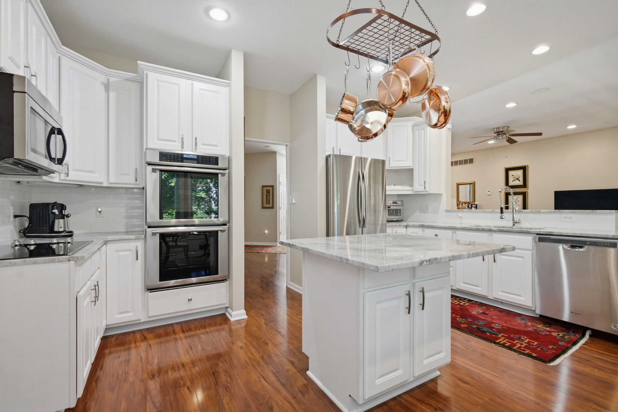  5403 Indian Woods Drive, Louisville, KY 40207 - 物件實景