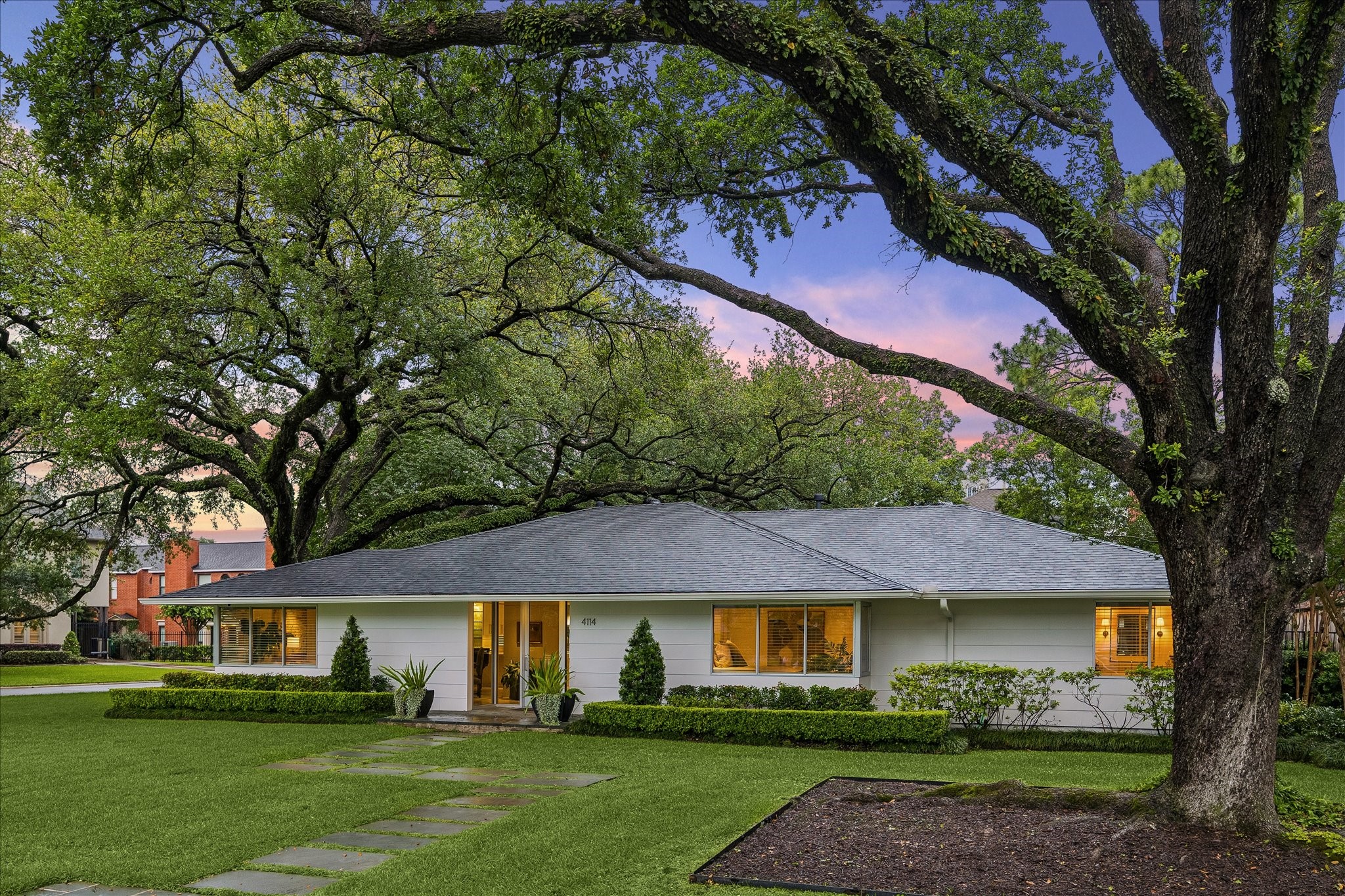  4114 Whitman Street - 物件實景