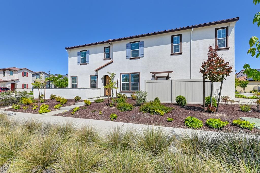 Roseville, California, 95747, United States, 3 Bedrooms Bedrooms, ,3 BathroomsBathrooms,Residential,For Sale,1795538