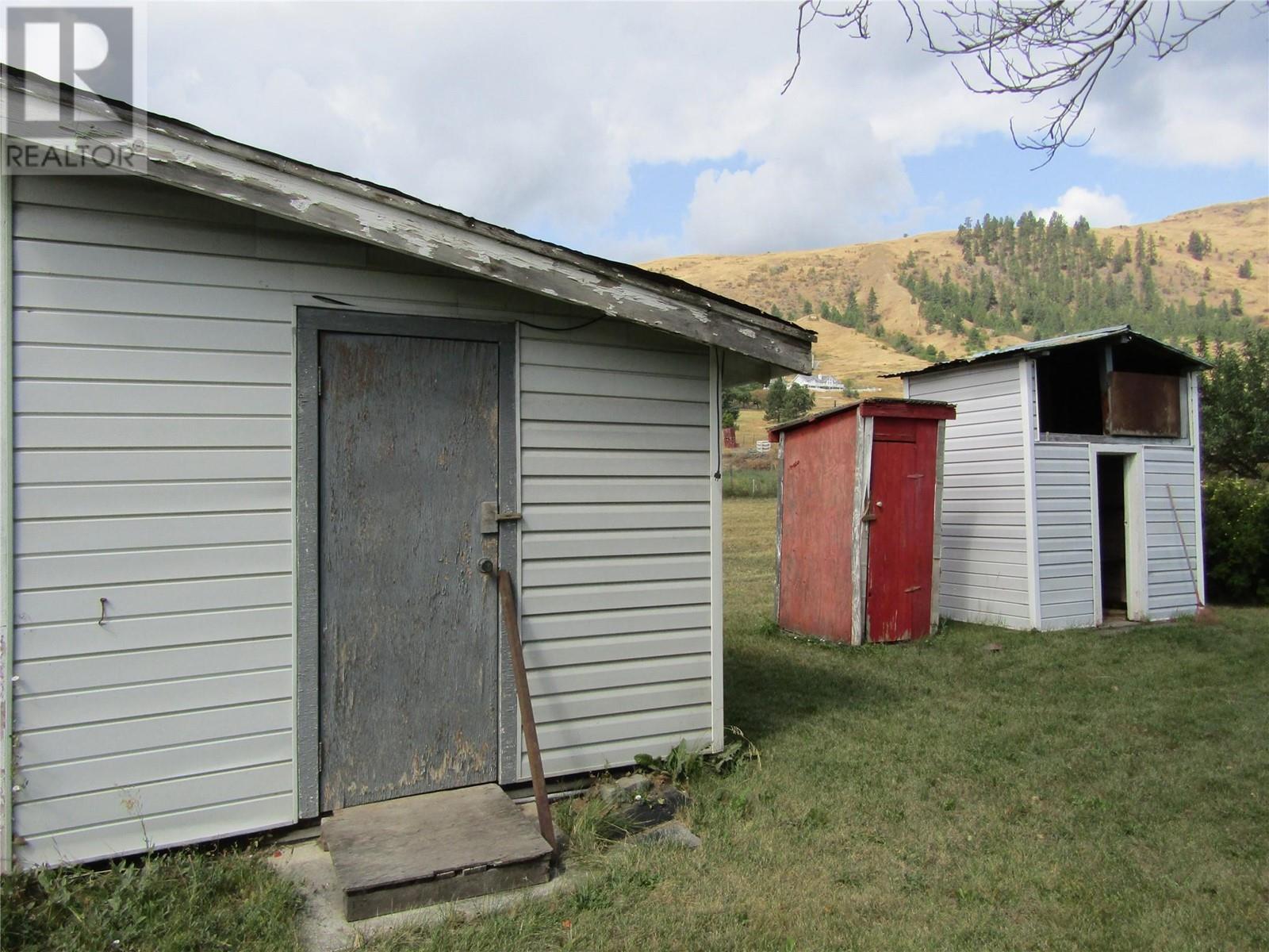 GRAND FORKS, British Columbia, V0H 1H5, CA, 3 Bedrooms Bedrooms, ,1 BathroomBathrooms,Residential,For Sale,1947650