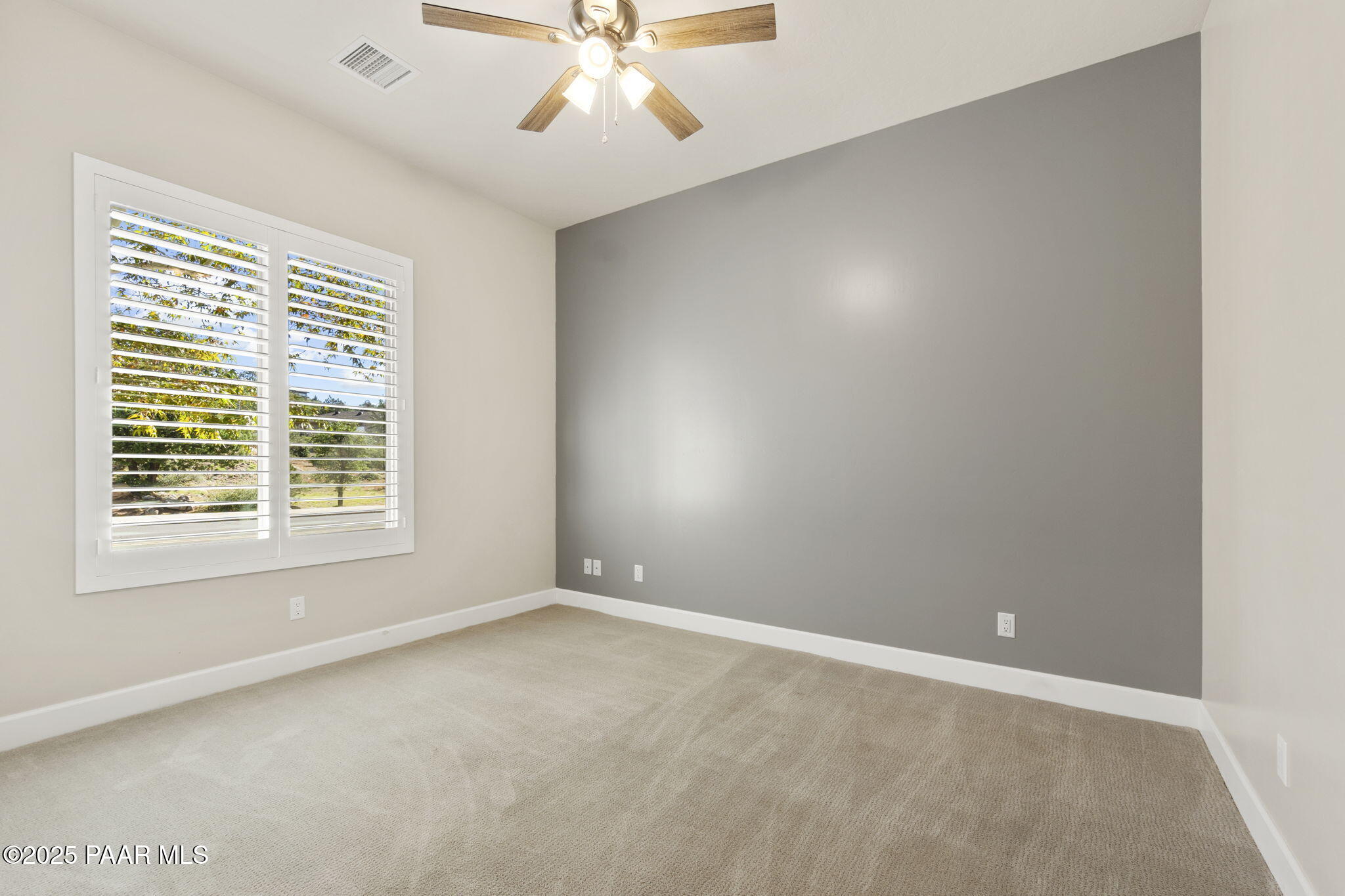 Prescott, Arizona, 86305, United States, 4 Bedrooms Bedrooms, ,2 BathroomsBathrooms,Residential,For Sale,1987901