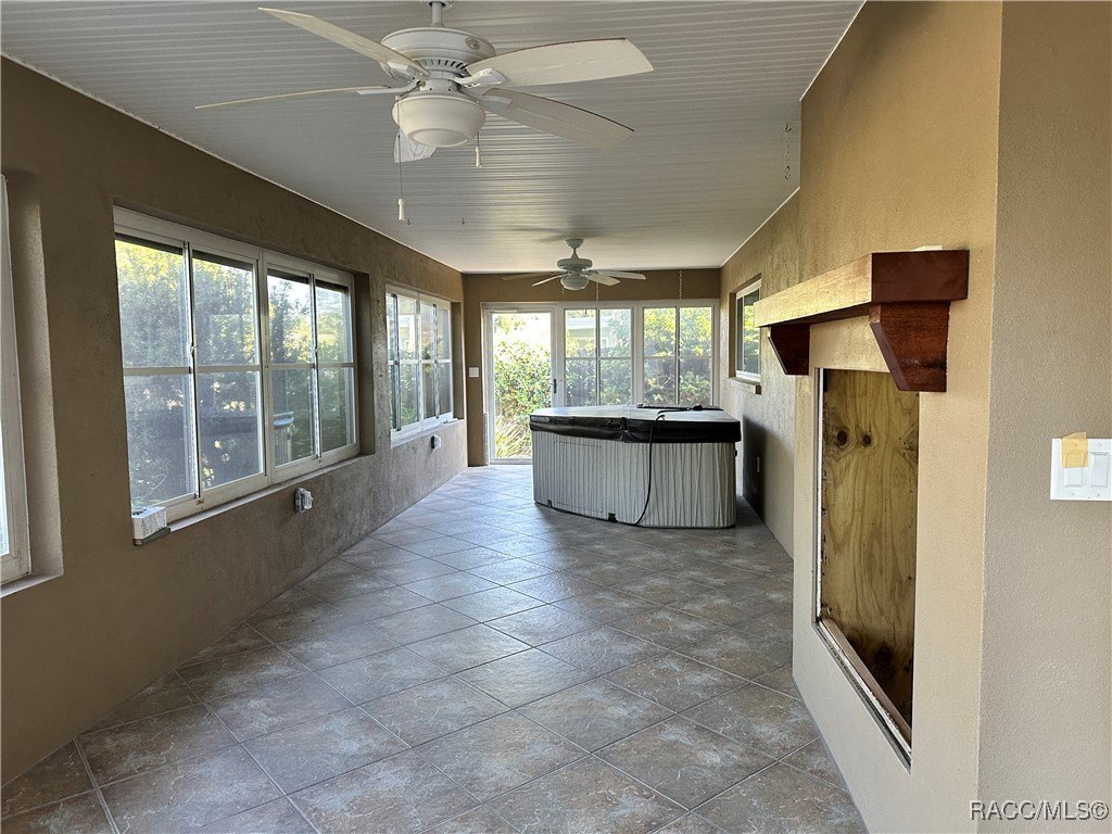 Crystal River, Florida, 34429, United States, 4 Bedrooms Bedrooms, ,3 BathroomsBathrooms,Residential,For Sale,1996734