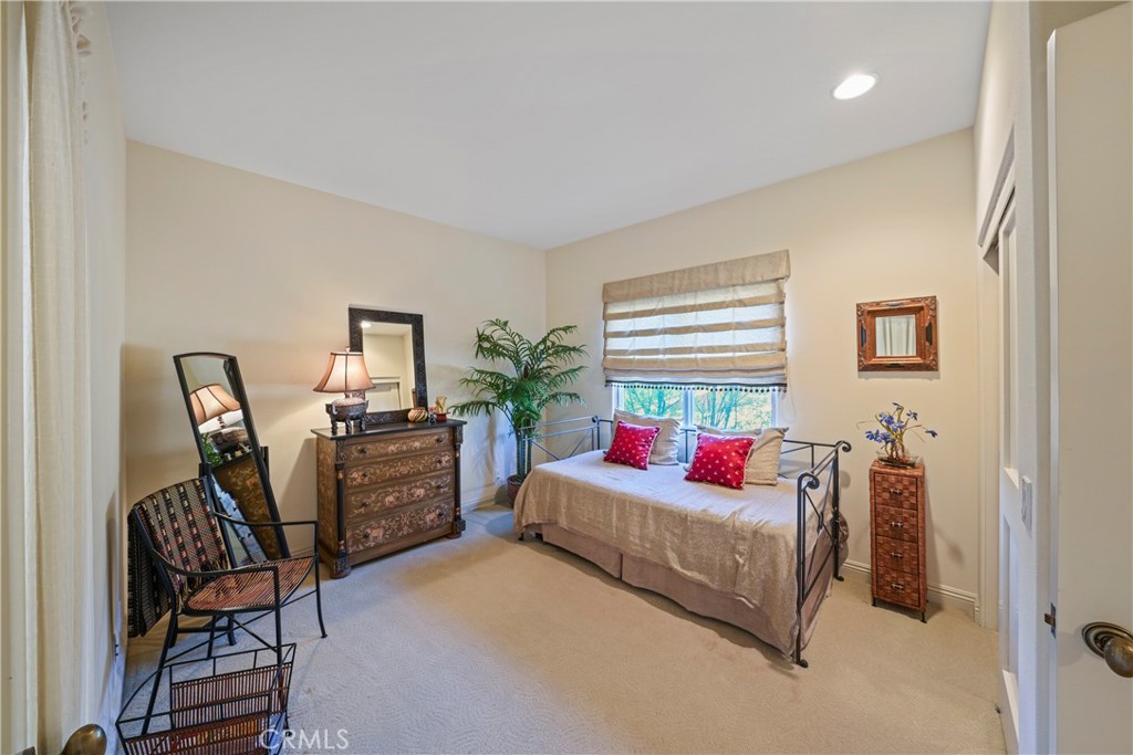 Huntington Beach, California, 92649, United States, 5 Bedrooms Bedrooms, ,5 BathroomsBathrooms,Residential,For Sale,1991081