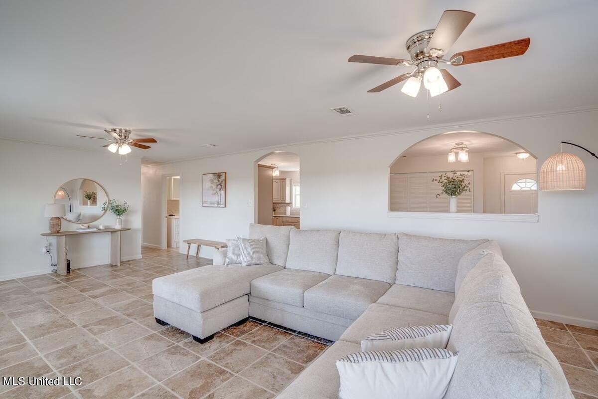 Bay Saint Louis, Mississippi, 39520, United States, 3 Bedrooms Bedrooms, ,2 BathroomsBathrooms,Residential,For Sale,1979454