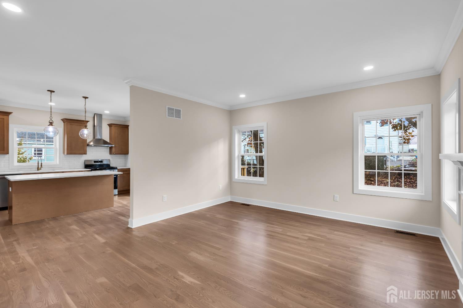 1216 - Perth Amboy, New Jersey, 08861, United States, 4 Bedrooms Bedrooms, ,3 BathroomsBathrooms,Residential,For Sale,1988550