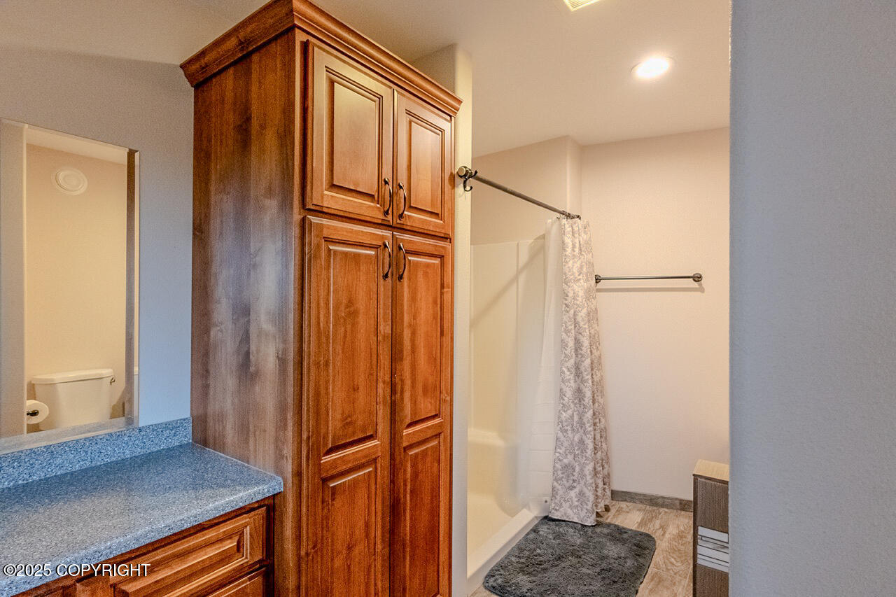 Sterling, Alaska, 99672, United States, 5 Bedrooms Bedrooms, ,6 BathroomsBathrooms,Residential,For Sale,1975901