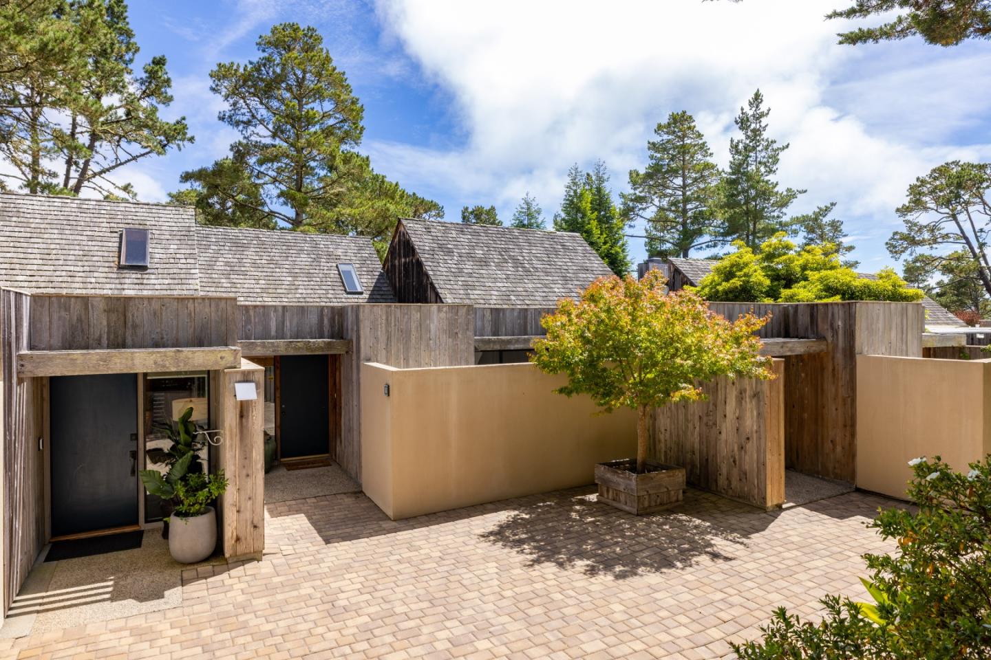 Carmel, California, 93923, United States, 3 Bedrooms Bedrooms, ,2 BathroomsBathrooms,Residential,For Sale,1901917