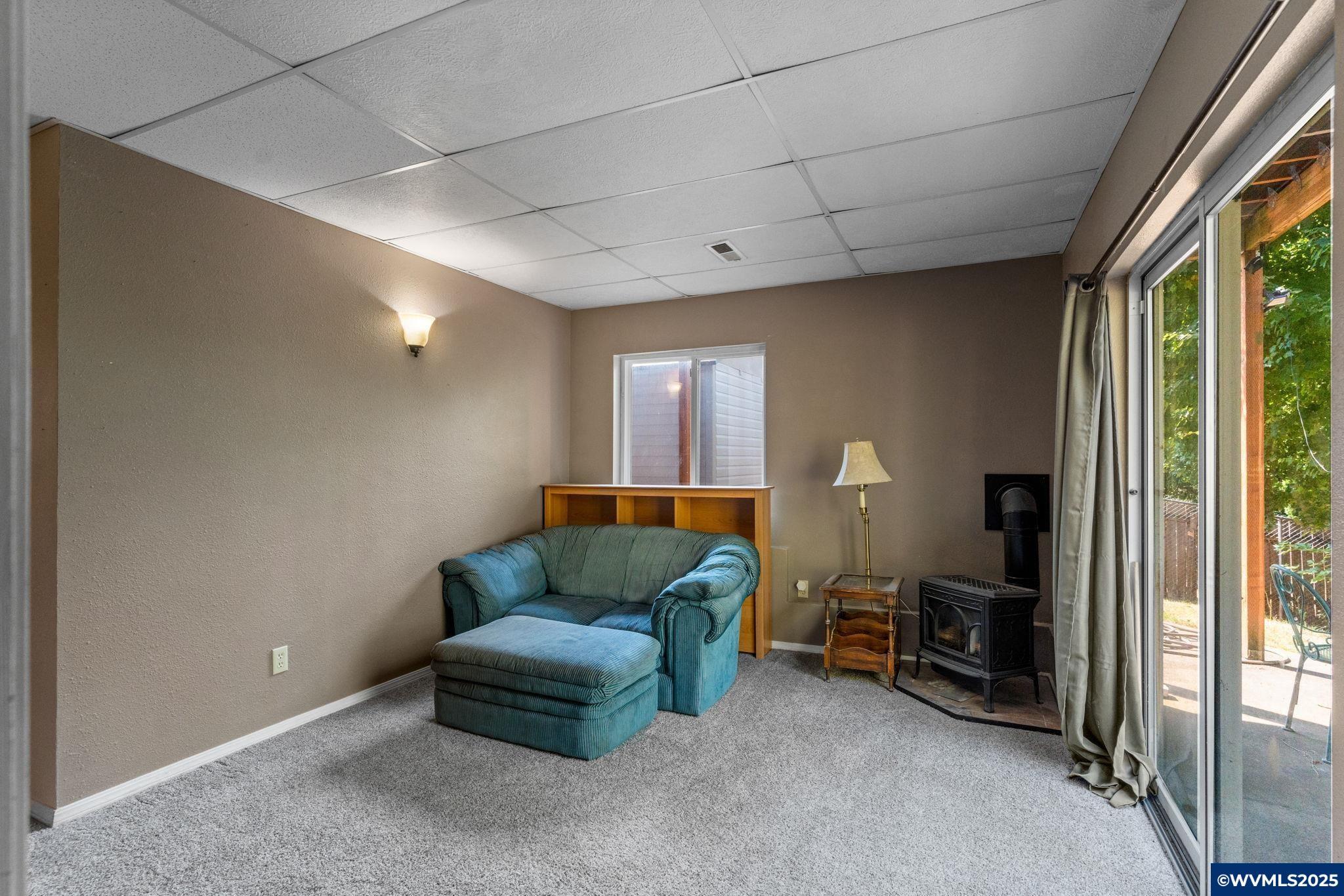 Salem, Oregon, 97306, United States, 5 Bedrooms Bedrooms, ,3 BathroomsBathrooms,Residential,For Sale,1699084