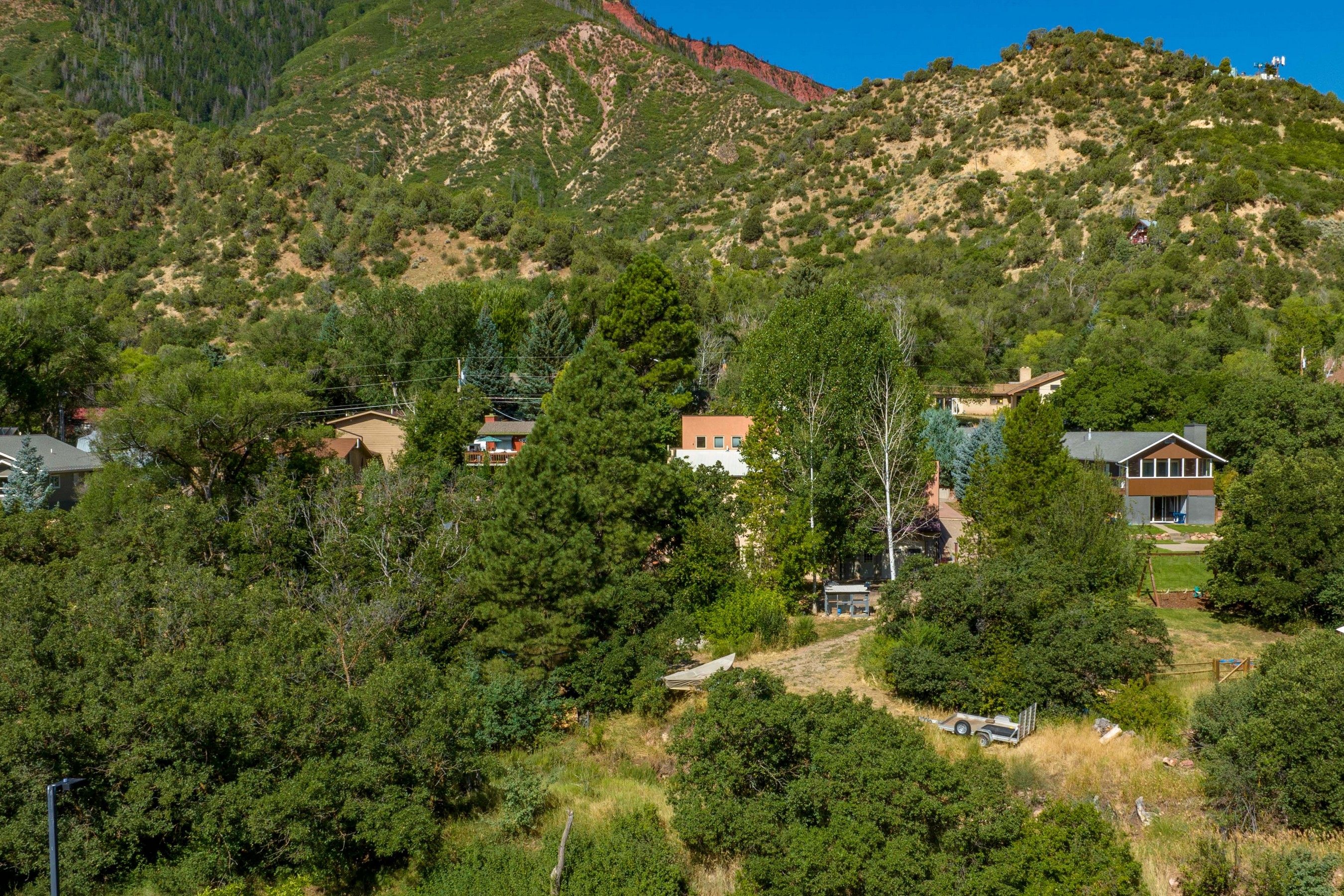  Red Mountain Living at Your Own Compound - 物件實景
