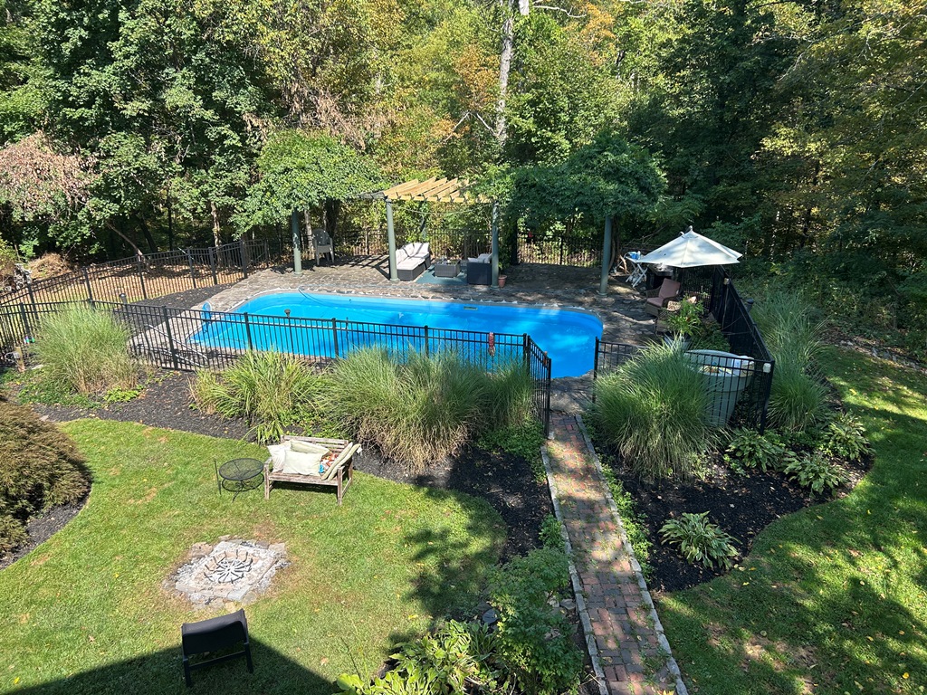 Holmes, New York, 12531, United States, 4 Bedrooms Bedrooms, ,2 BathroomsBathrooms,Residential,For Sale,1979476