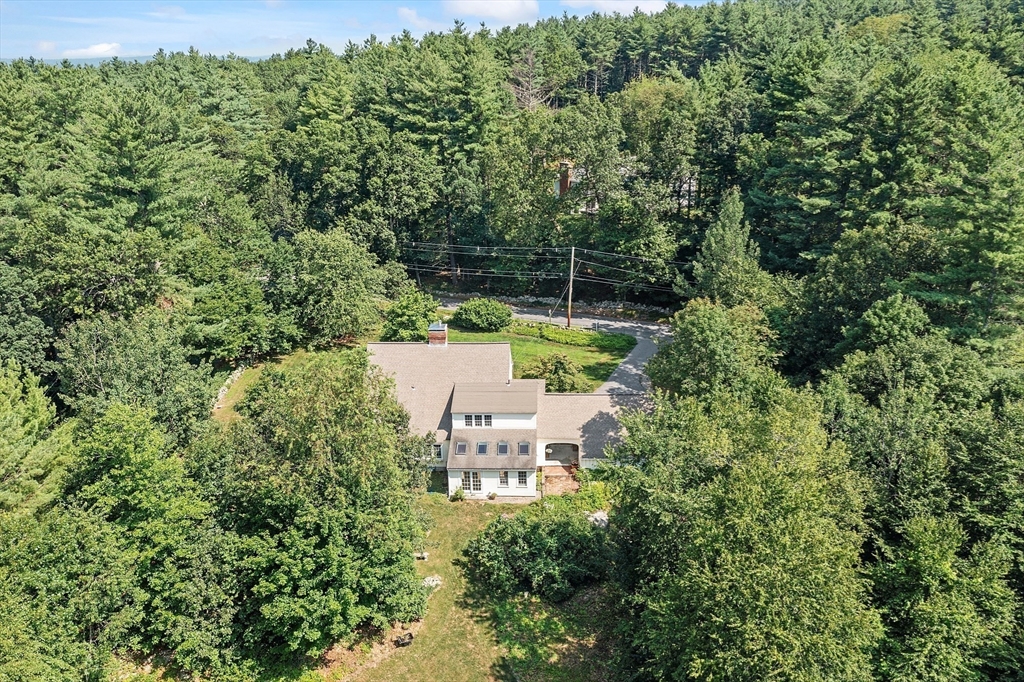 Harvard, Massachusetts, 01451, United States, 4 Bedrooms Bedrooms, ,3 BathroomsBathrooms,Residential,For Sale,1895832