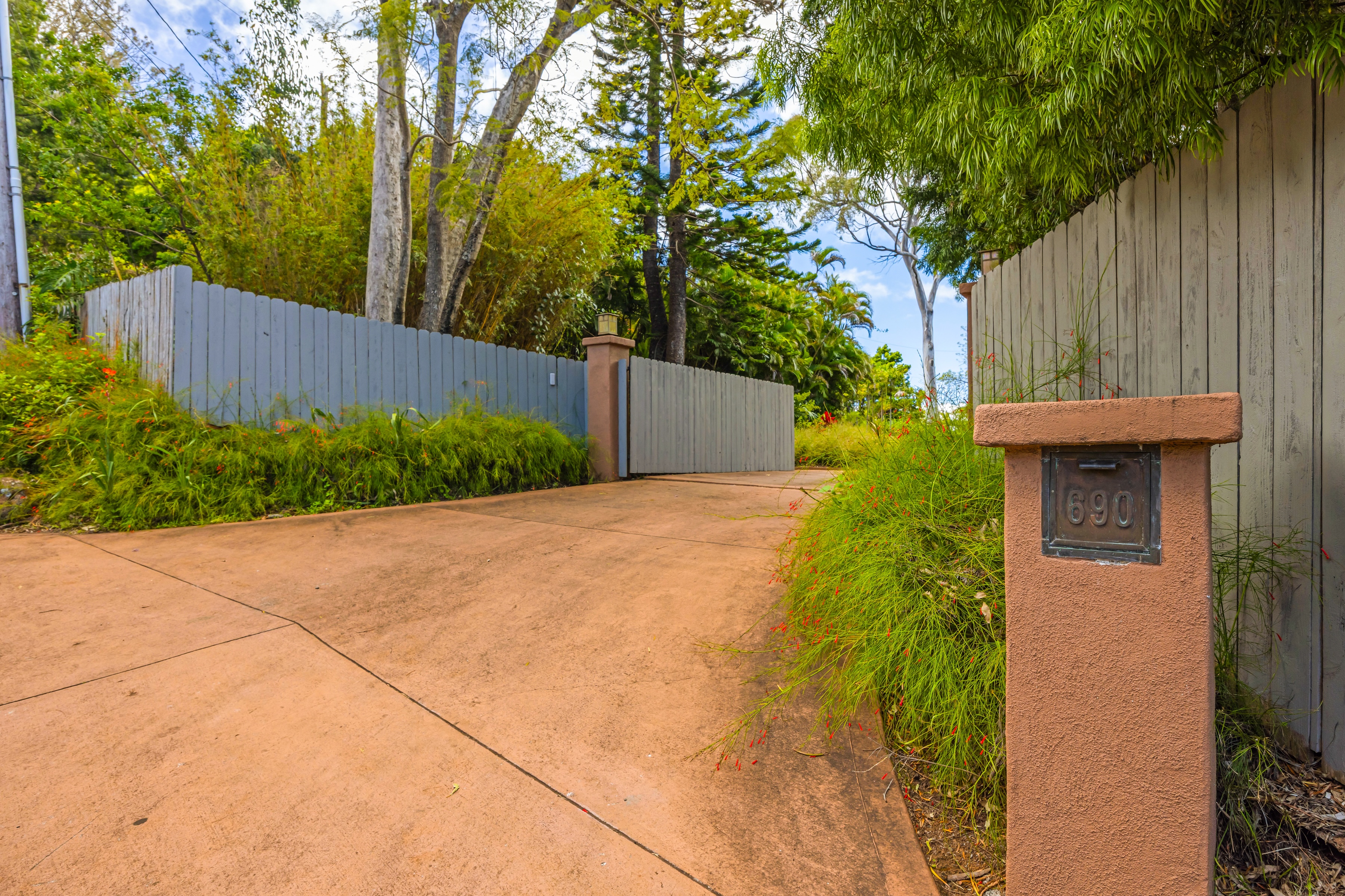  Sweet Lower Olinda Plantation Charm, pool, hot tub on 2 Acres - 物件實景