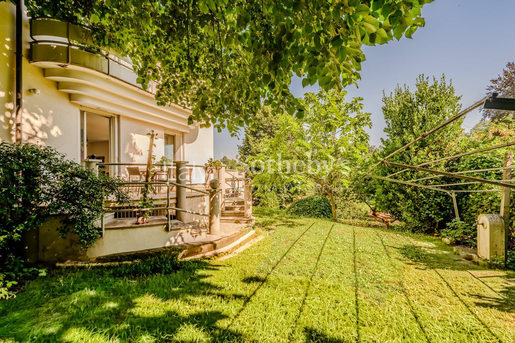  Exclusive Villa with Garden on Turin