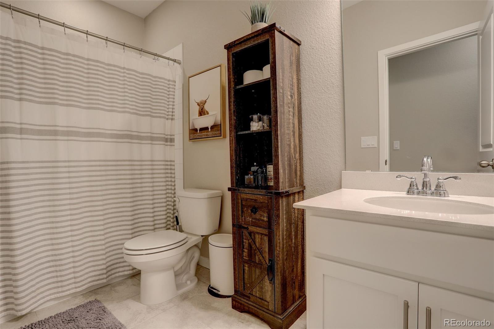 Littleton, Colorado, 80125, United States, 3 Bedrooms Bedrooms, ,3 BathroomsBathrooms,Residential,For Sale,1805241