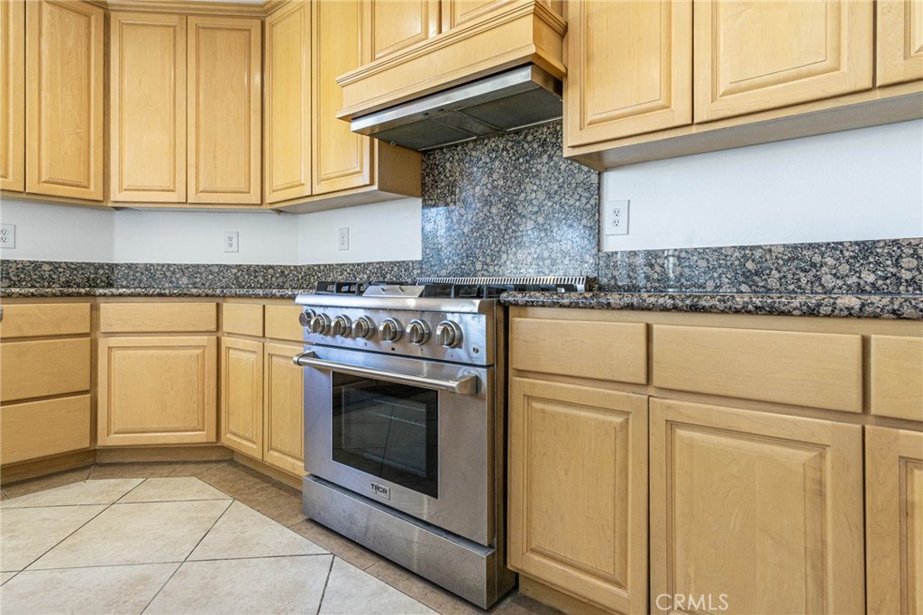 Apple Valley, California, 92307, United States, 6 Bedrooms Bedrooms, ,7 BathroomsBathrooms,Residential,For Sale,2022509