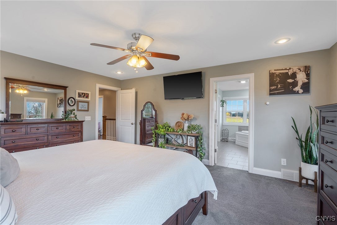 Oswego, New York, 13126, United States, 4 Bedrooms Bedrooms, ,4 BathroomsBathrooms,Residential,For Sale,1987405